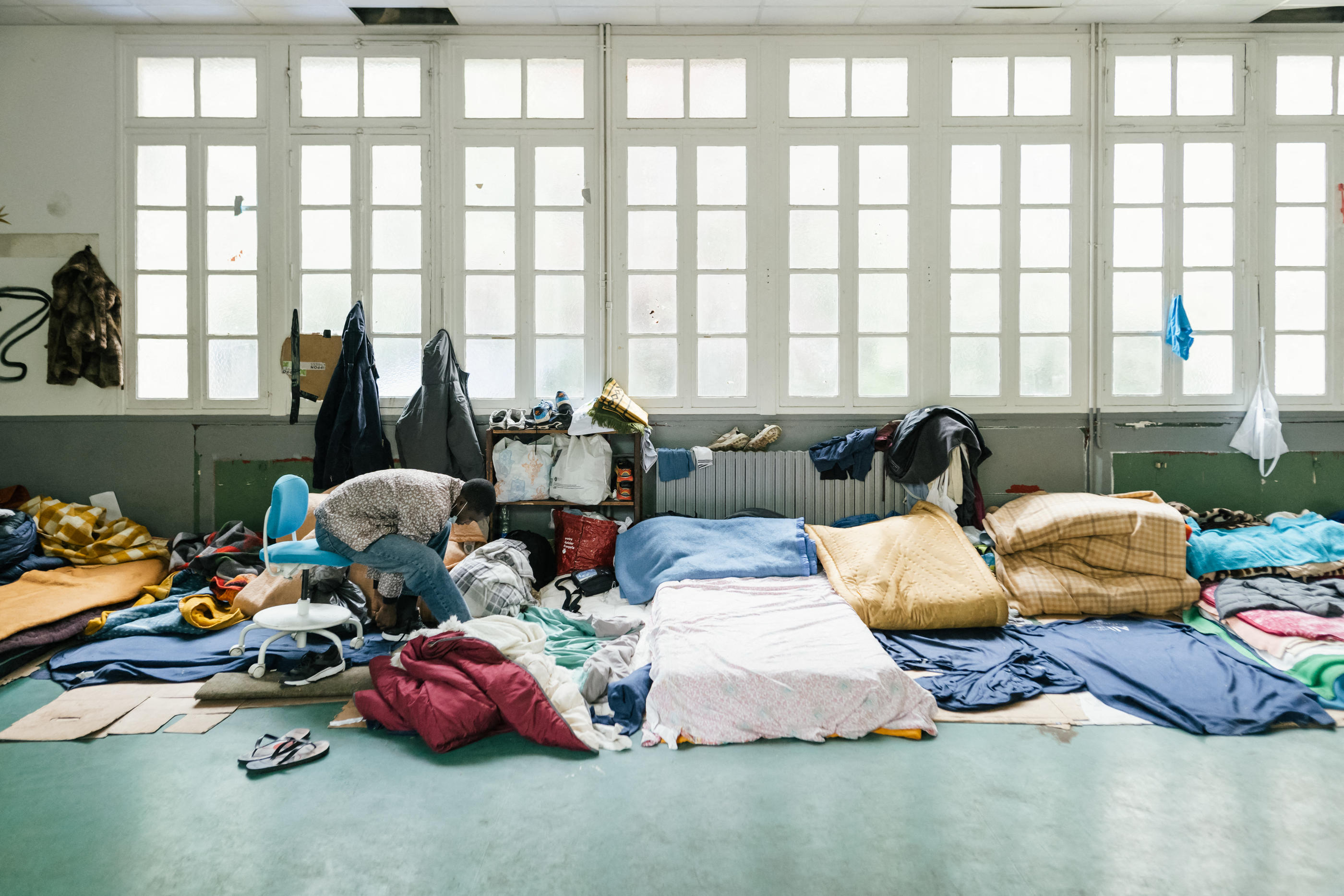 Environ 480 jeunes migrants dorment désormais dans cette école désaffectée de la rue Erlanger dans le XVIe arrondissement de Paris. ABACA/Gauer Pauline