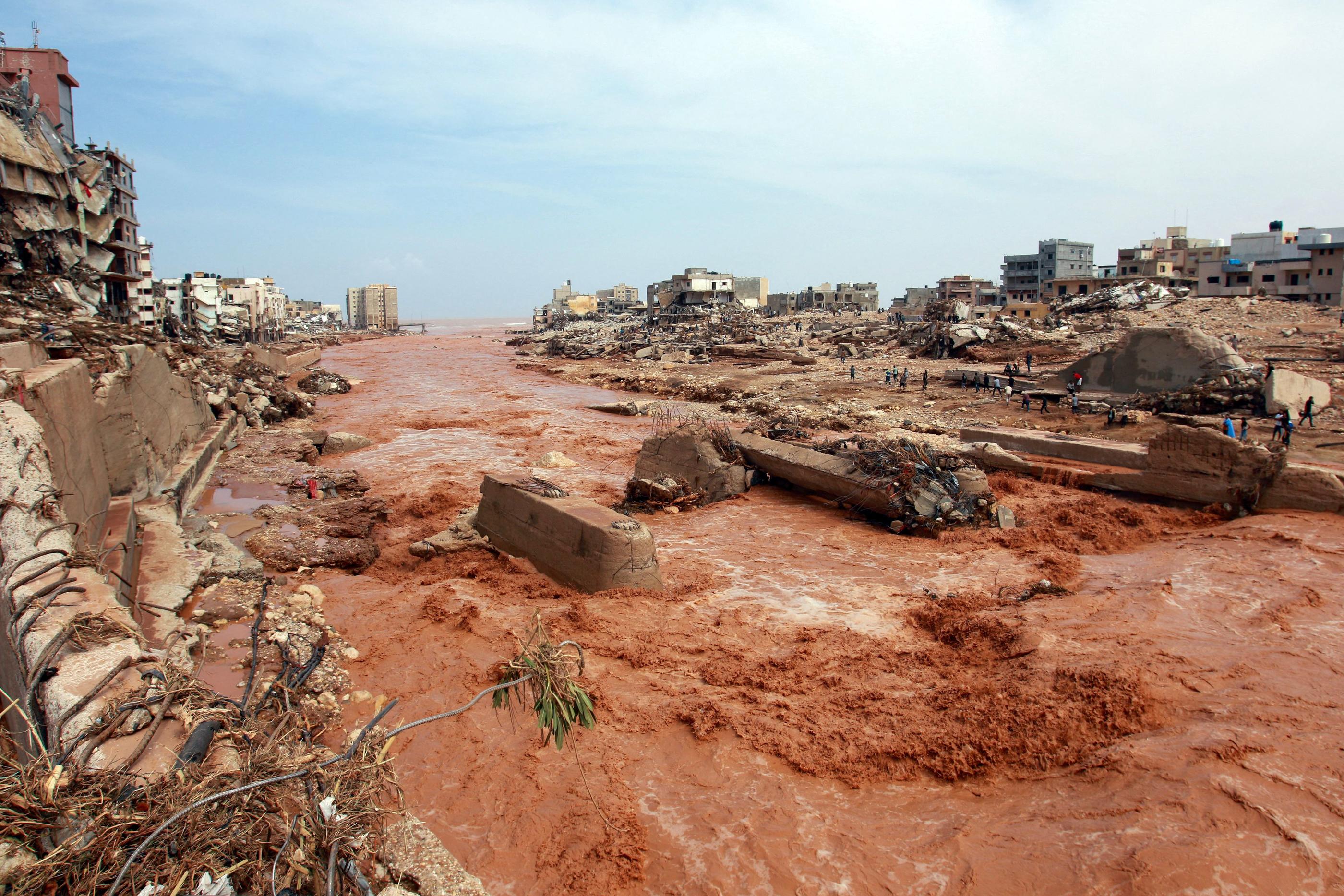 Au moins 3 800 personnes sont décédées et plusieurs milliers sont portées disparues suite aux inondations d'ampleur qui ont ravagé l'est de la Libye. AFP