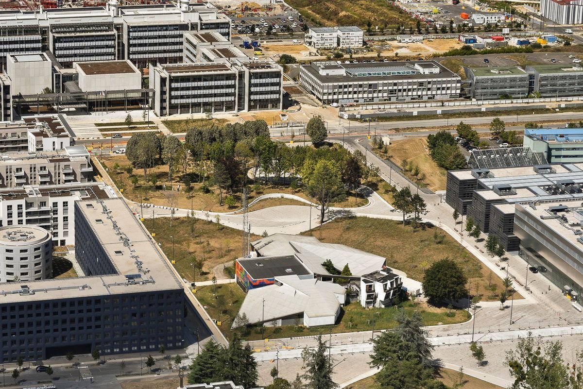 Gif-sur-Yvette. Le Point F, bâtiment à l’architecture géométrique et alvéolée, a abrité un centre de formation pour la police. L'EPA Paris-Saclay cherche un porteur de projet pour le transformer en lieu de vie. Alain Gervais