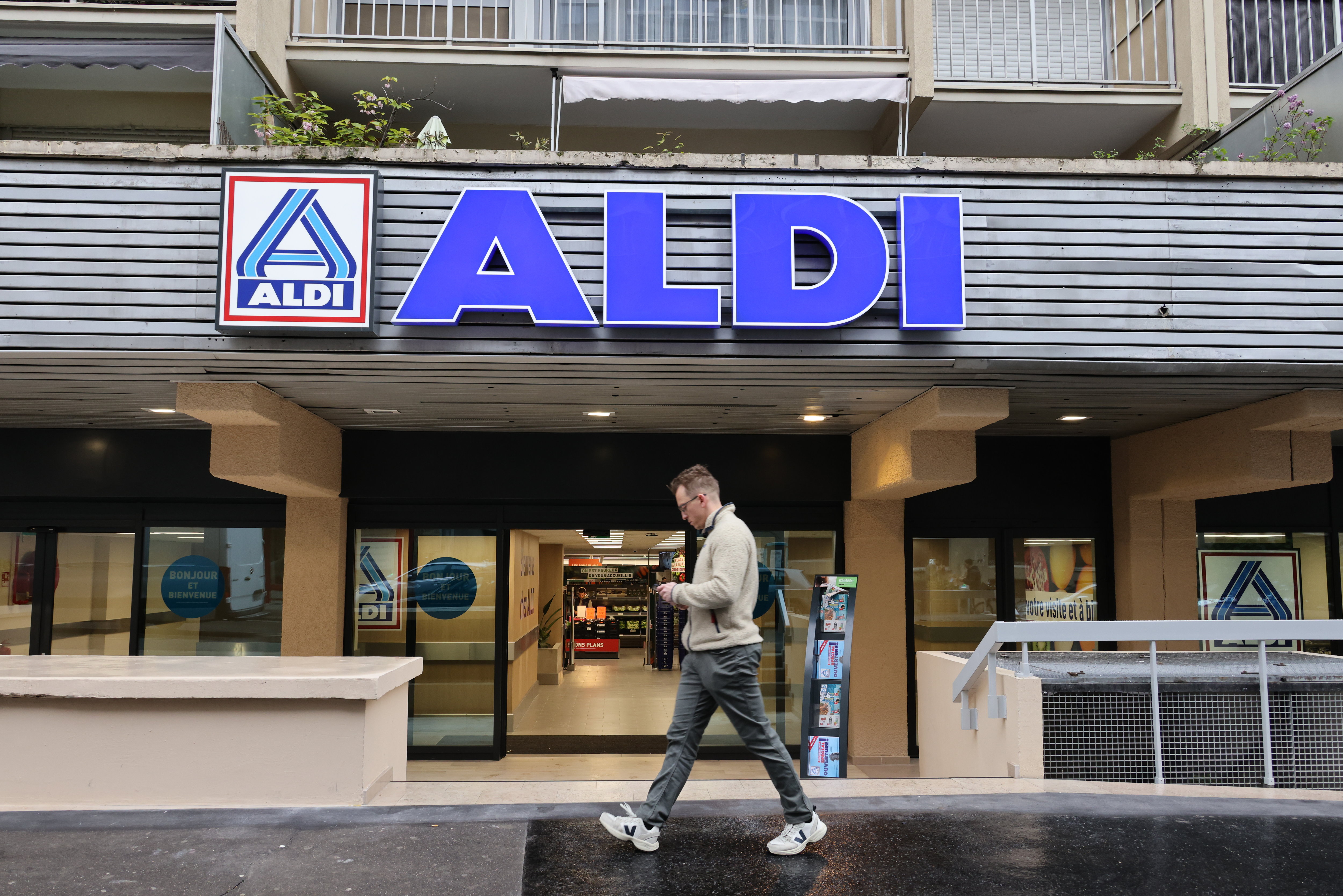 Paris, rue Saint-Maur (XIe). L'enseigne Aldi détient aujourd'hui 19 magasins dans la capitale contre un seul en 2020. LP/Delphine Goldsztejn