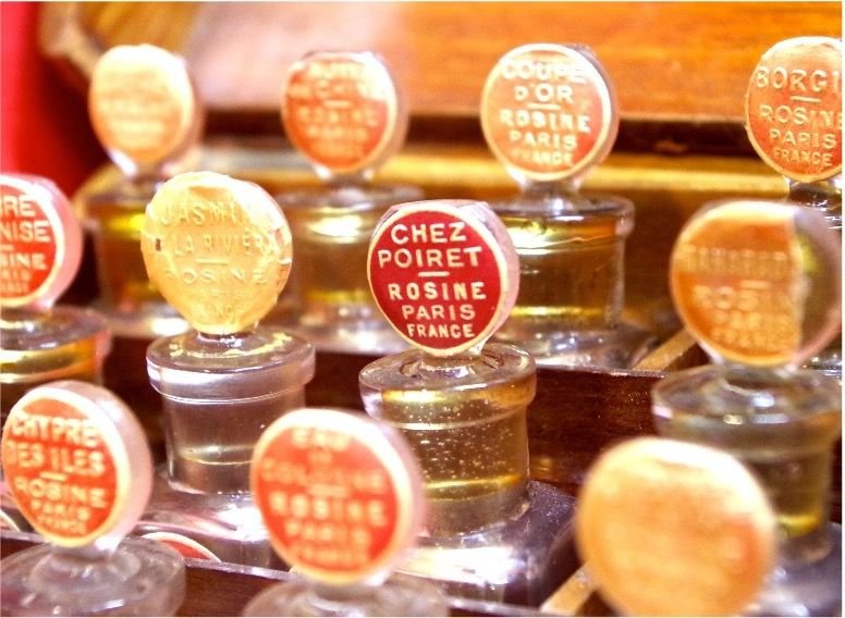 Versailles. L'Osmothèque compte 6000 parfums dont un millier disparus des réseaux commerciaux. DR