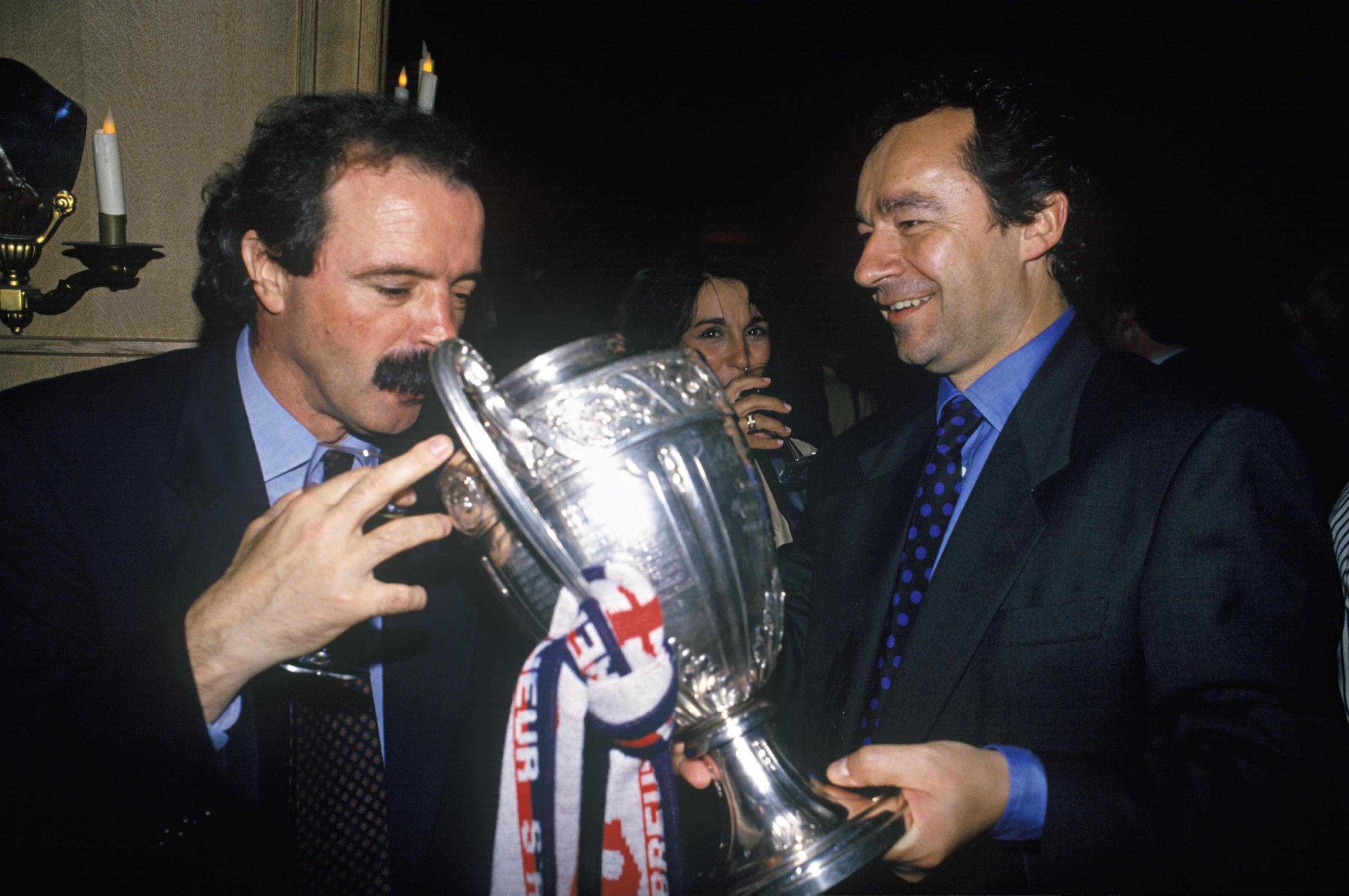 Avec Artur Jorge au PSG, Michel Denisot a remporté une Coupe de France en 1993 et un titre de champion de France la saison suivante. Presse Sports