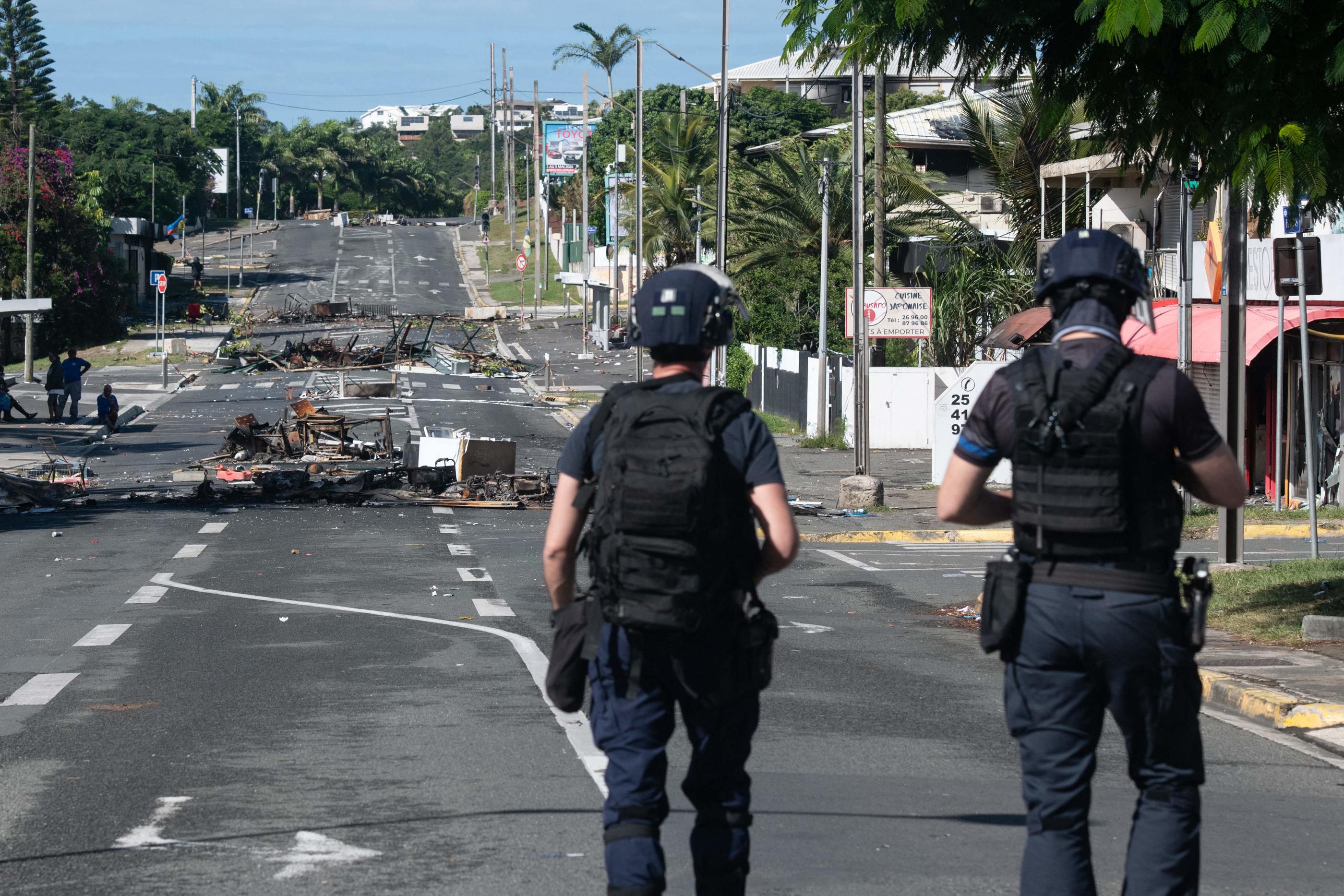 Des forces de l'ordre mobilisées à Nouméa, en Nouvelle-Calédonie, le 18 mai 2024. AFP/Delphine Mayeur