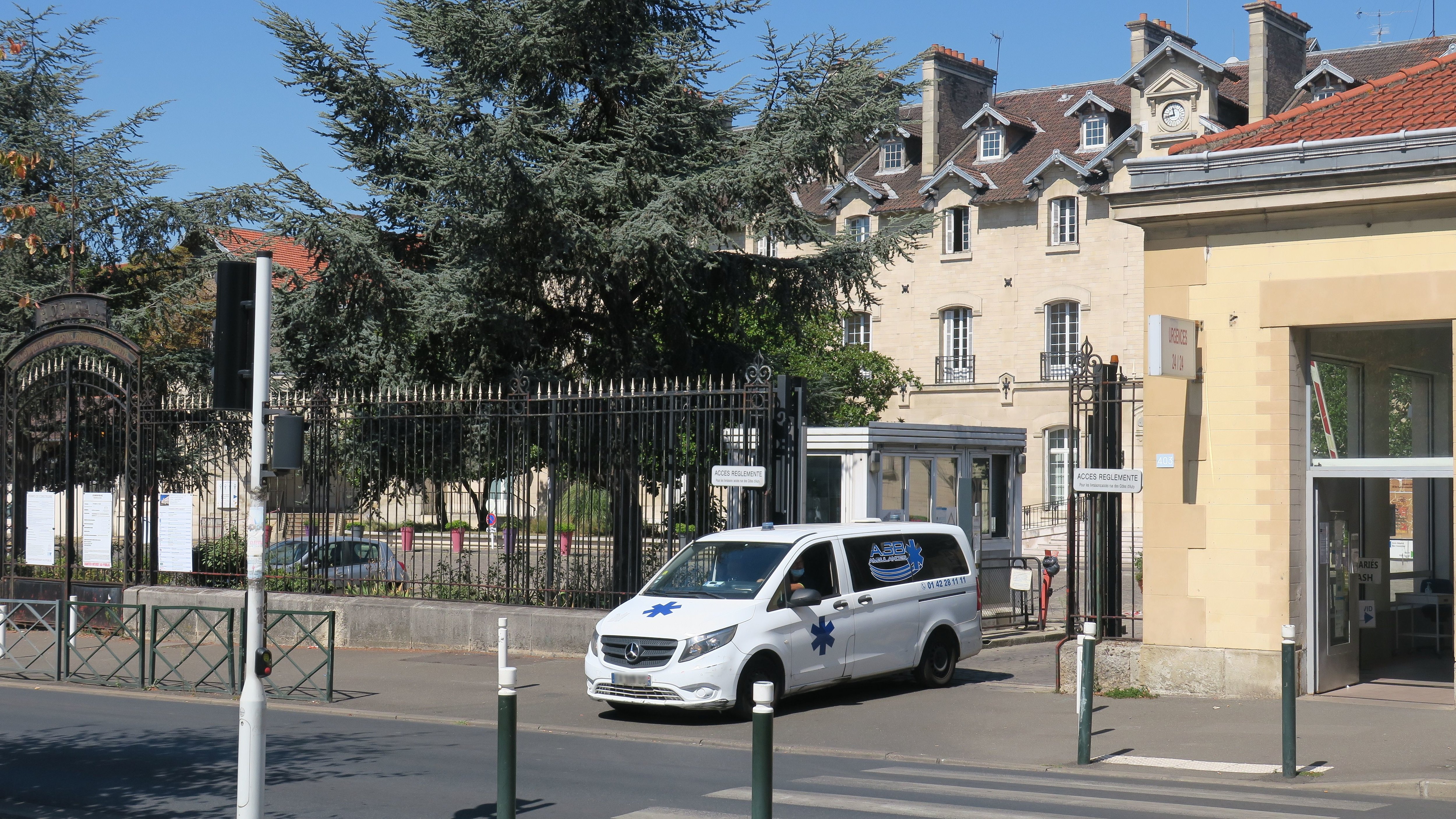 Mordu au pénis par sa victime, le violeur présumé de la Défense confondu à  lhôpital - Le Parisien