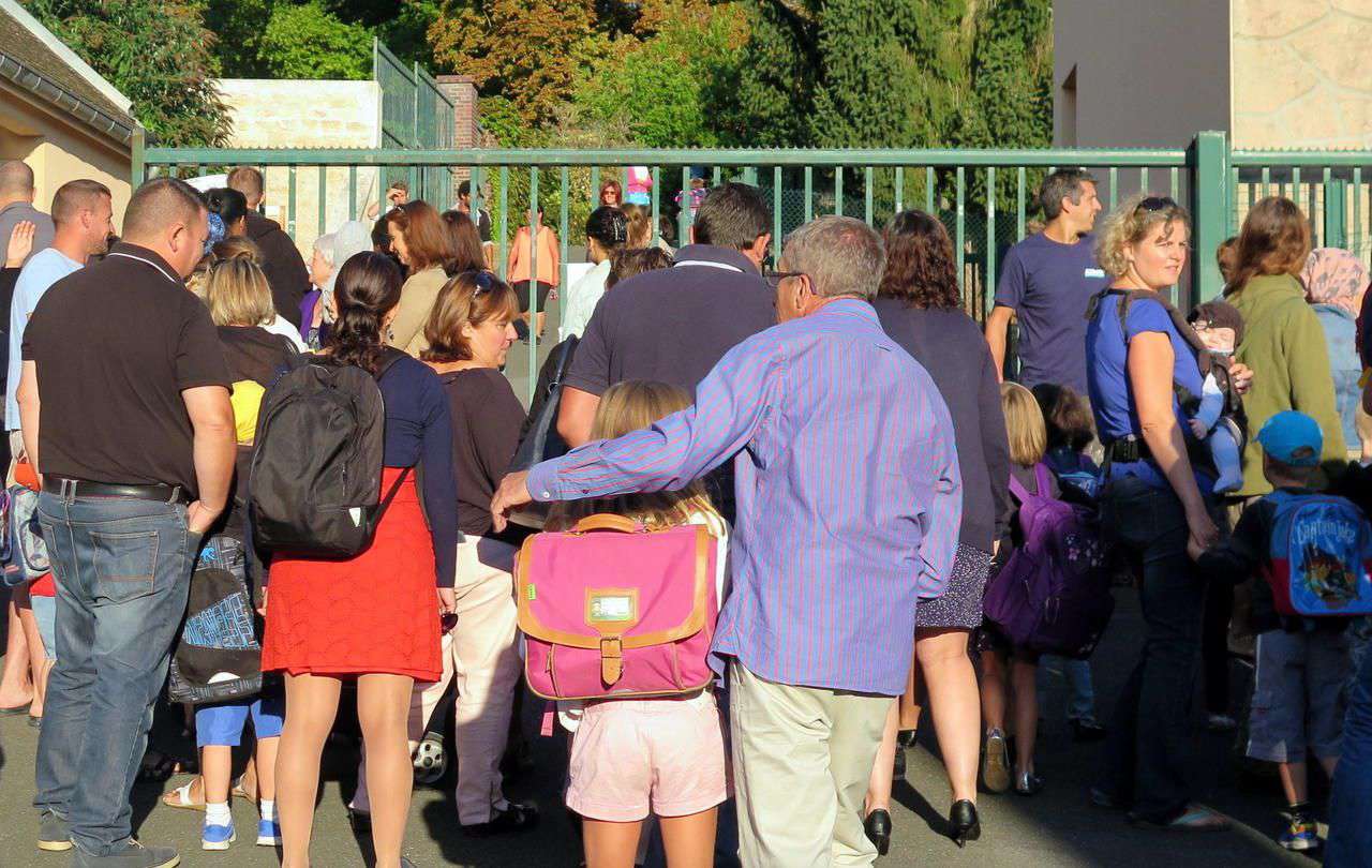 <b>Hardricourt, ce jeudi.</b> Les 260 enfants de l’école Marcel-Lachiver où deux classes ont été saccagées en mai dernier sont rentrés normalement. 