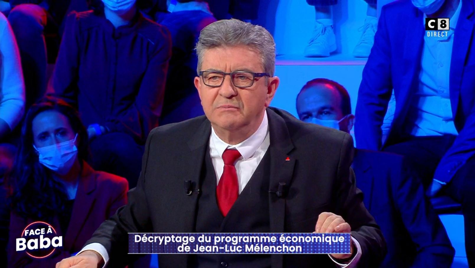 Dans «Face à Baba», Jean-Luc Mélenchon s'est opposé jeudi à une dizaine d'intervenants, dans des débats animés par Cyril Hanouna (capture d'écran). C8