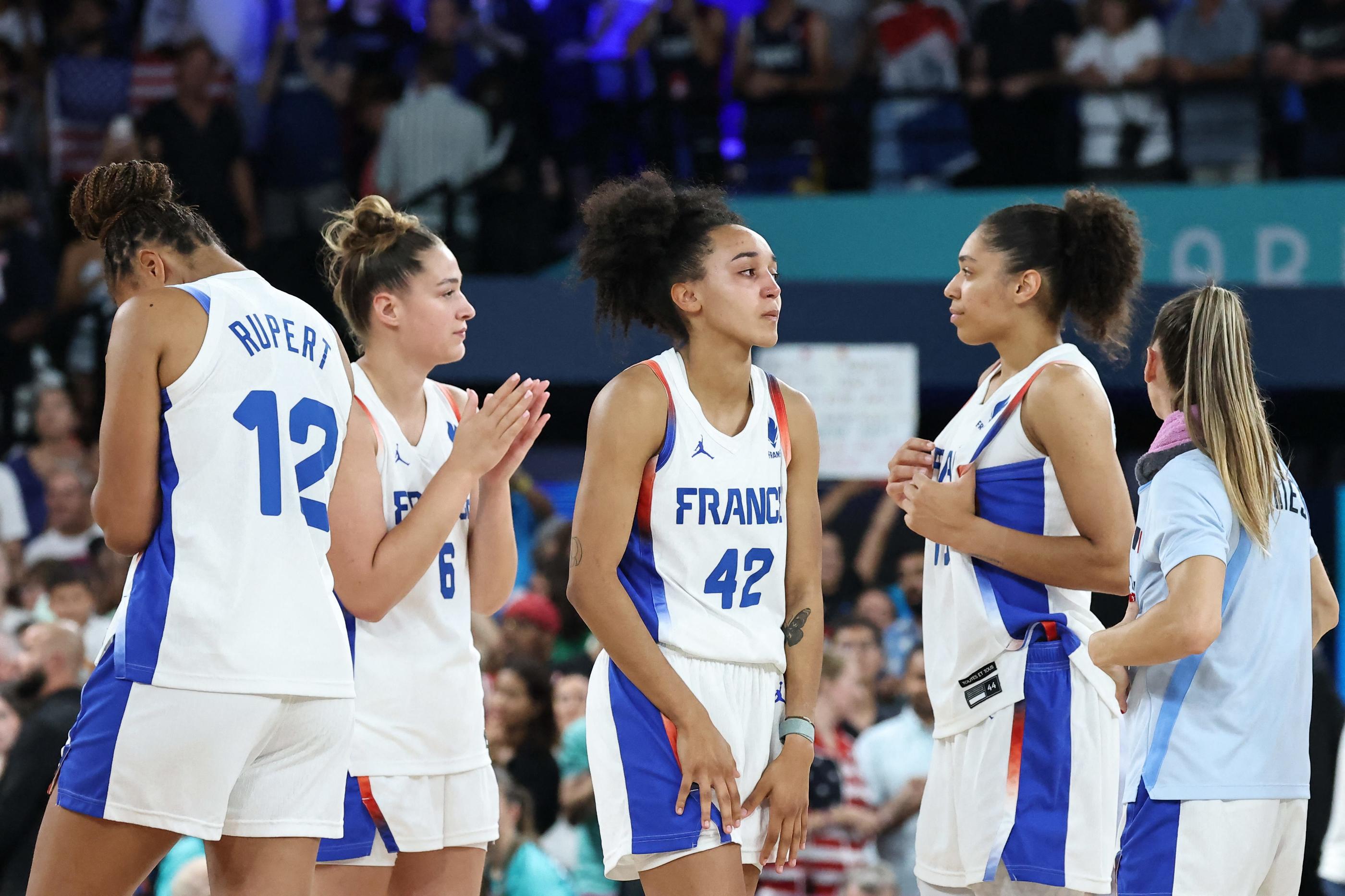 Iliana Rupert, Alexia Chery, Leila Lacan et Janelle Salaün représentent l'avenir de l'équipe de France féminine de basket
LP / Fred Dugit-

The Paris 2024 Summer Olympic Games  (Jul 26-Aug 11, 2024).  
BASKET WOMEN  - GOLD MEDAL GAME :  FRANCE - USA-

 *** Local Caption *** LP / Fred Dugit