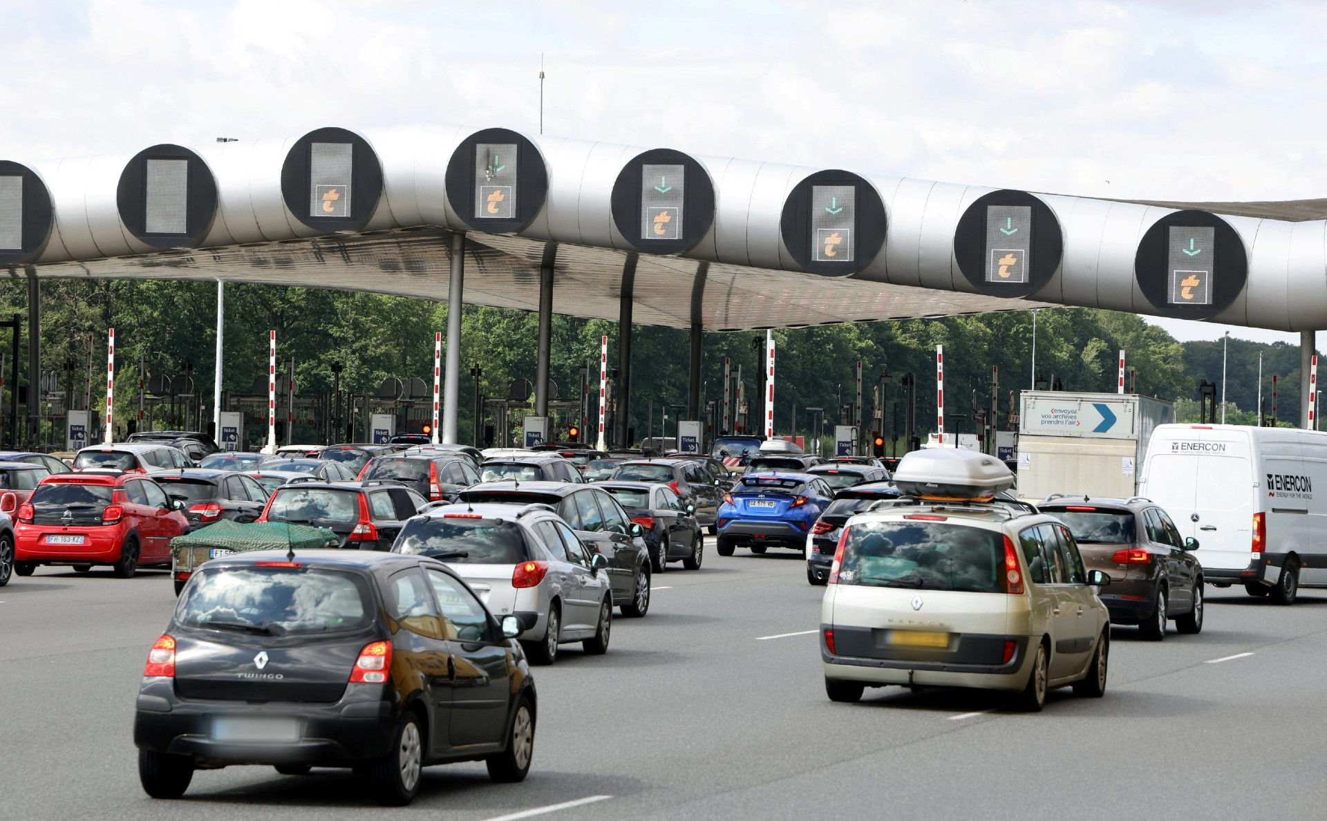 L'augmentation de ces tarifs sera moins forte que les automobilistes pouvaient le redouter (Illustration). LP/Jean-Baptiste Quentin