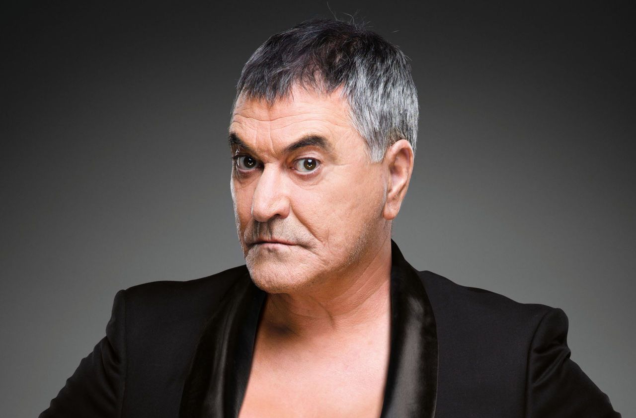 <b></b> Illustration. Pour le 10<sup>e</sup> spectacle de sa carrière, Jean-Marie Bigard se met ici dans la peau de plusieurs femmes pour attaquer son propre sexe.