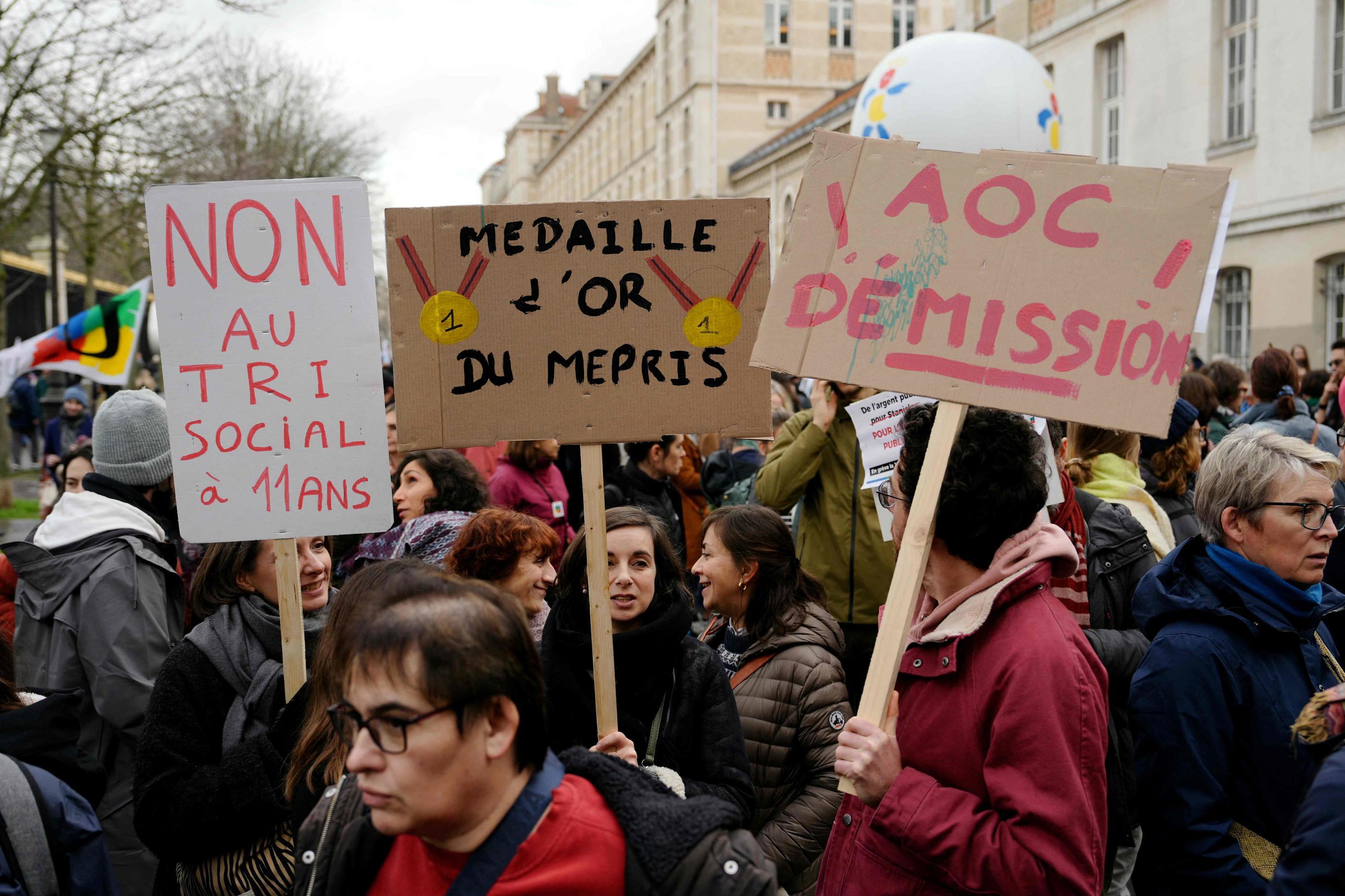 Des enseignants, en grève ce jeudi, sont toujours remontés contre Amélie Oudéa-Castéra, la nouvelle ministre de l'Éducation nationale. AFP/Dimitar Dilkoff