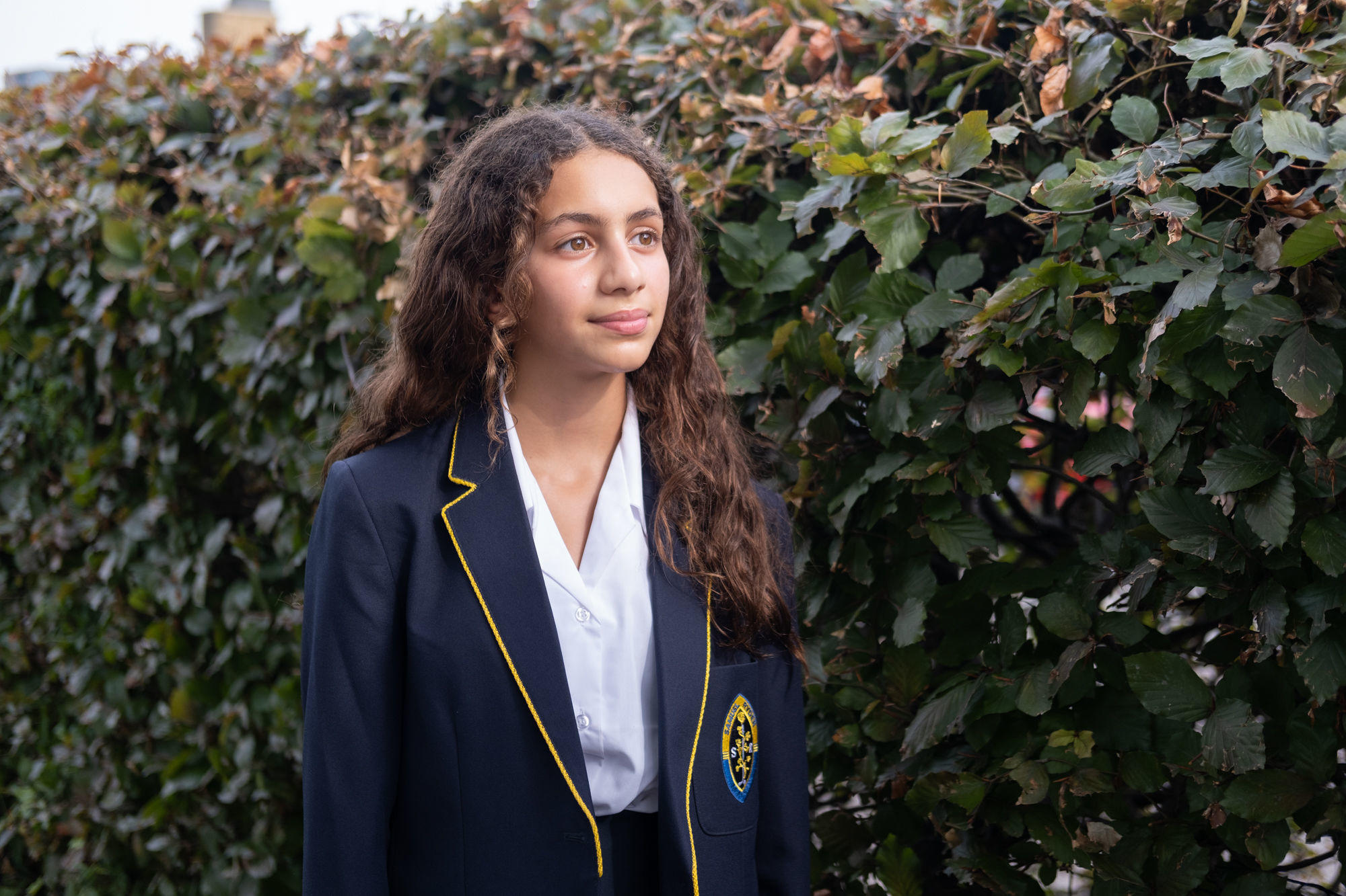 « J’aime bien [l'uniforme] parce que personne ne juge personne sur ses vêtements », estime Laïla, 12 ans, scolarisée en banlieue de Londres (Royaume-Uni). LP/Marcel Top
