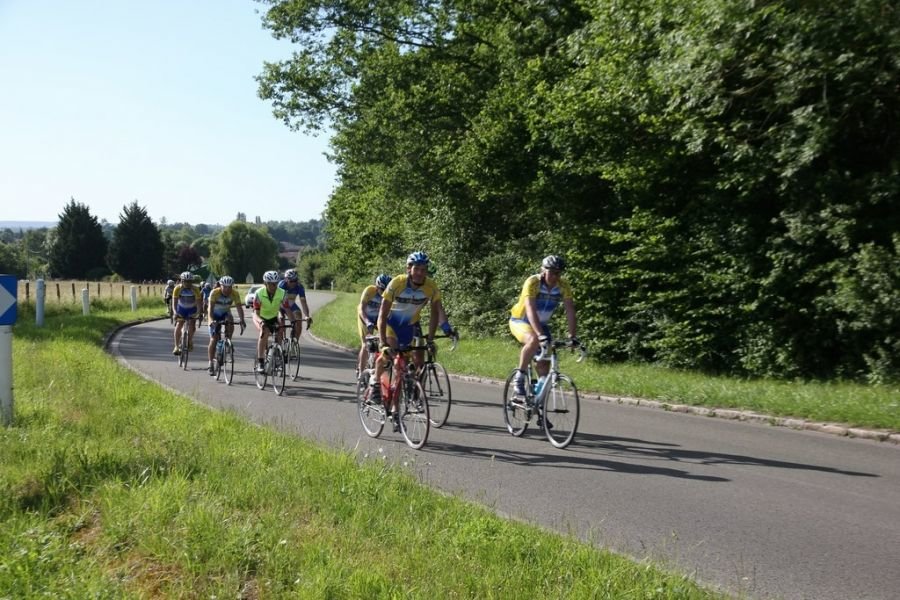 La section cyclotourisme du Vélo Club de Montigny-le-Bretonneux organise deux randonnées ce samedi, l'occasion de partir à la découverte du patrimoine verdoyant des Yvelines et du département voisin de l'Eure-et-Loir. DR/VCMB