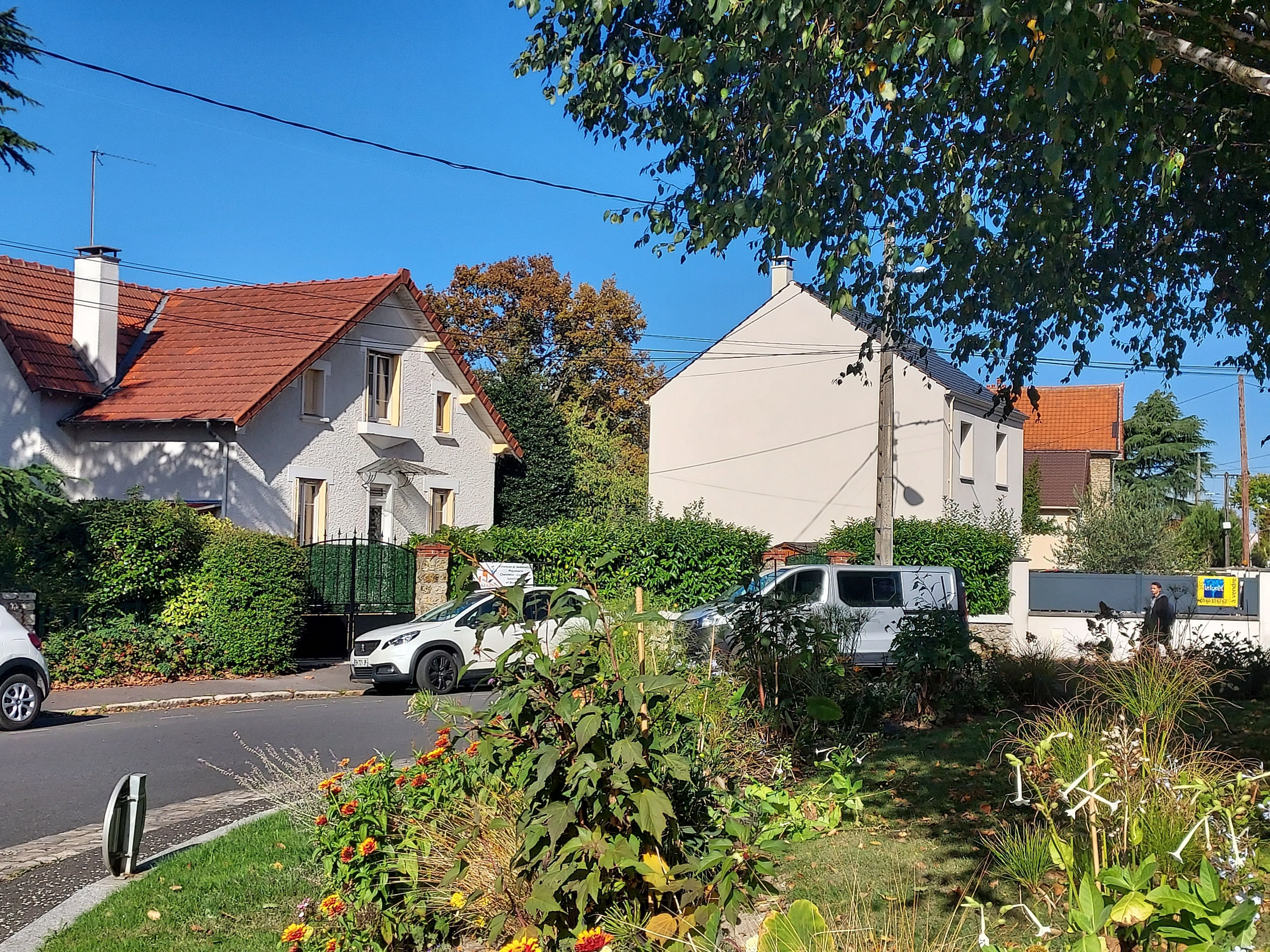 Sainte-Geneviève-des-Bois (Essonne), jeudi 6 octobre 2022. Le secteur du Donjon, avec ses longues rues pavillonnaires, est particulièrement coté. LP/Romain Chiron
