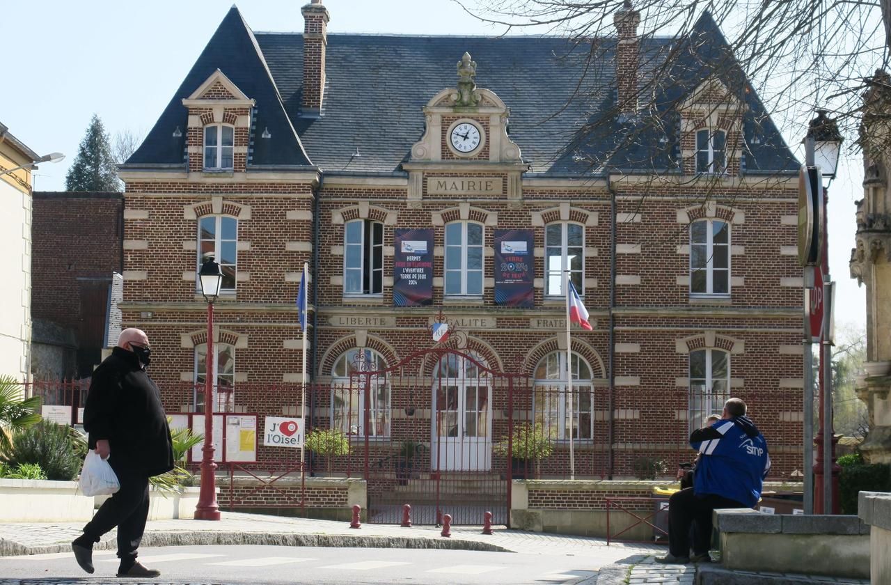 <b></b> Hermes (Oise), ce mercredi. Le conseil municipal a décidé d’entamer une action judiciaire afin de faire fermer la page «Mairie d’Hermes».