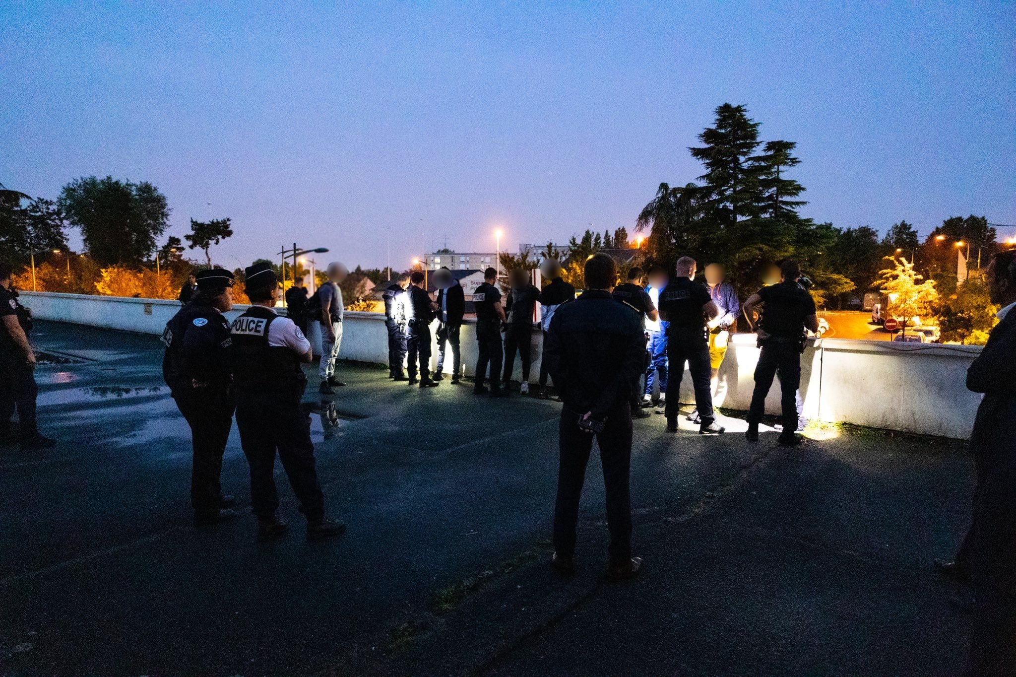 Pontoise, mardi 16 août 2022. Le préfet Philippe Court a accompagné les policiers sur le terrain lors d'une opérations de lutte contre les rodéos, aux Hauts-de-Marcouville. Préfecture du Val-d'Oise.