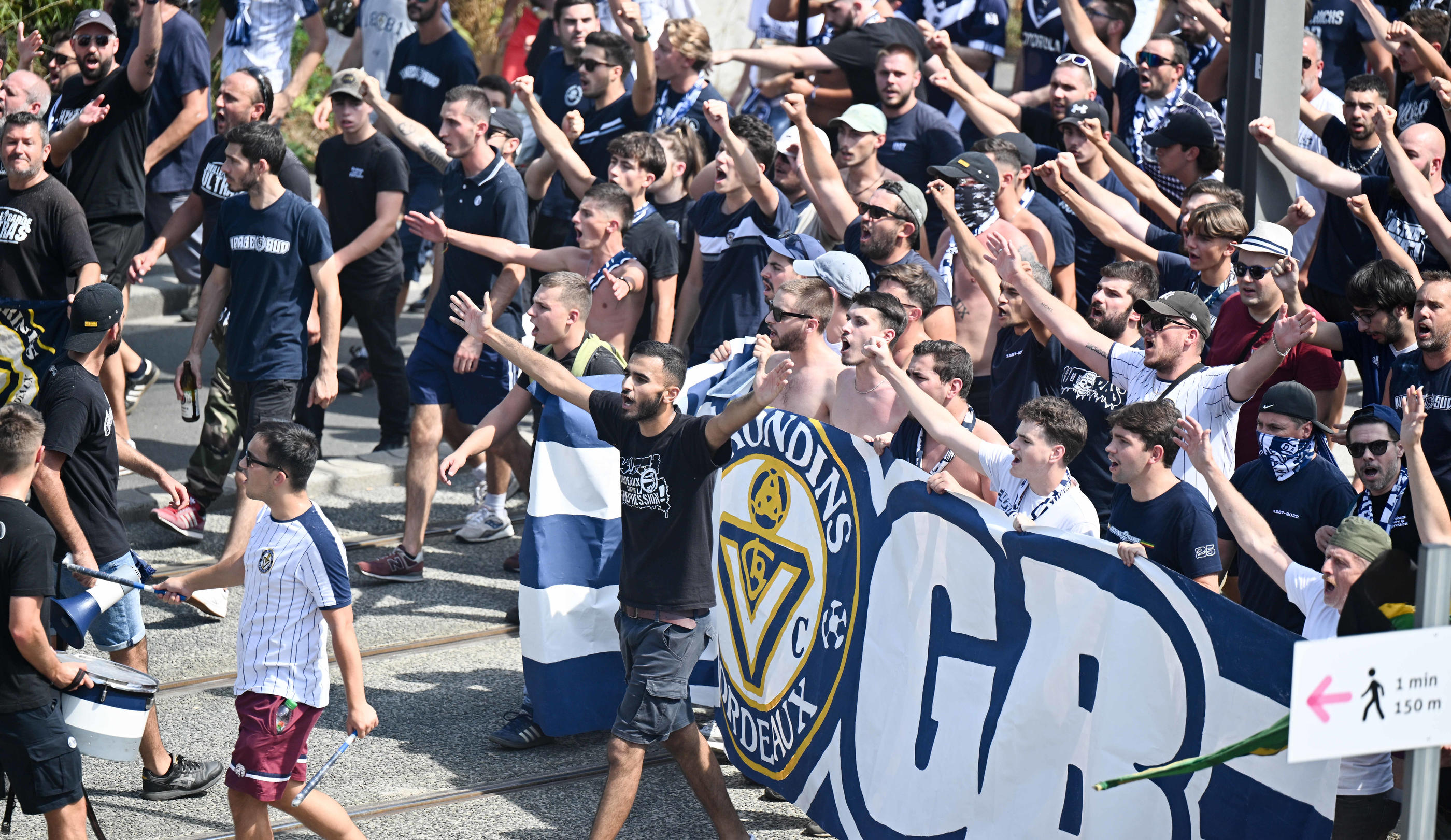 Les supporters des Girondins de Bordeaux venus soutenir les joueurs avant le match contre le Stade Poitevin. Icon Sport/Loic Cousin