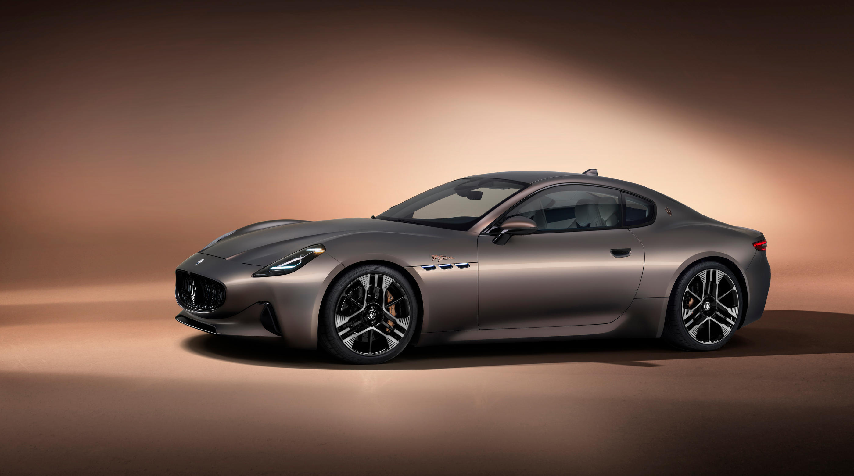 Maserati présentera la version électrique de son coupé GranTurismo au premier trimestre 2024, dans la gamme Folgore qui comporte aussi le mini SUV Grecale. Aldo Ferrero