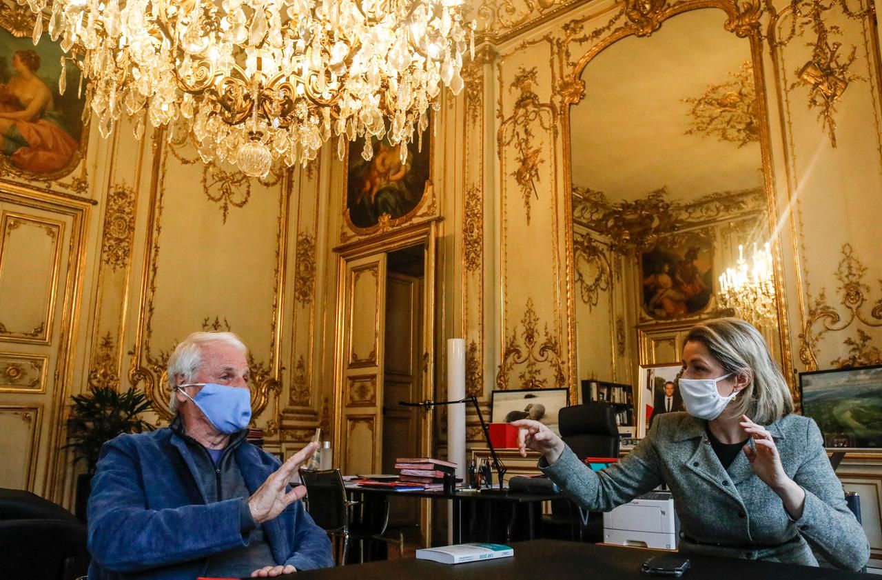 -Yann Arthus-Bertrand face à Barbara Pompili : «Il n'y a pas de vaccin contre le réchauffement climatique»