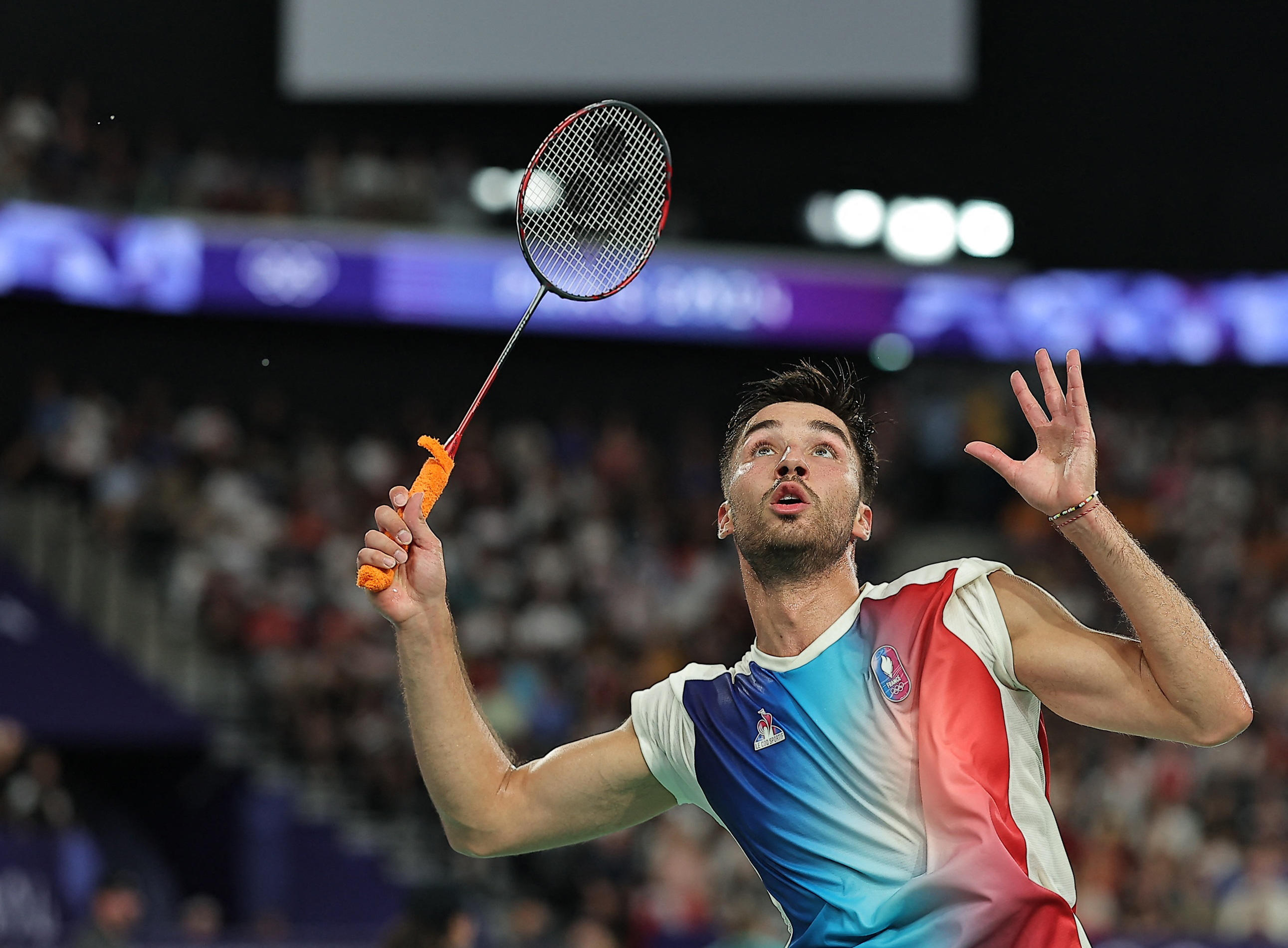 Même si Toma Junior Popov a réalisé un beau parcours aux JO en atteignant les 8es de finale en simple, on attend toujours le premier Tricolores médaillé olympique. Pourtant le bad cartonne auprès de la jeunesse française.  REUTERS/Ann Wang