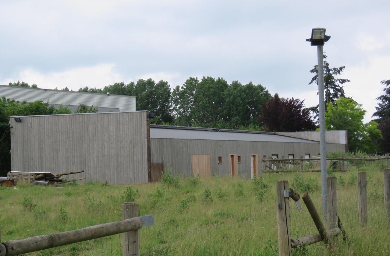 <b></b> Saint-Fargeau-Ponthierry 1er juin C’est ce local de 400 m2 que l’association Amizade Portuguesa va remettre en état.