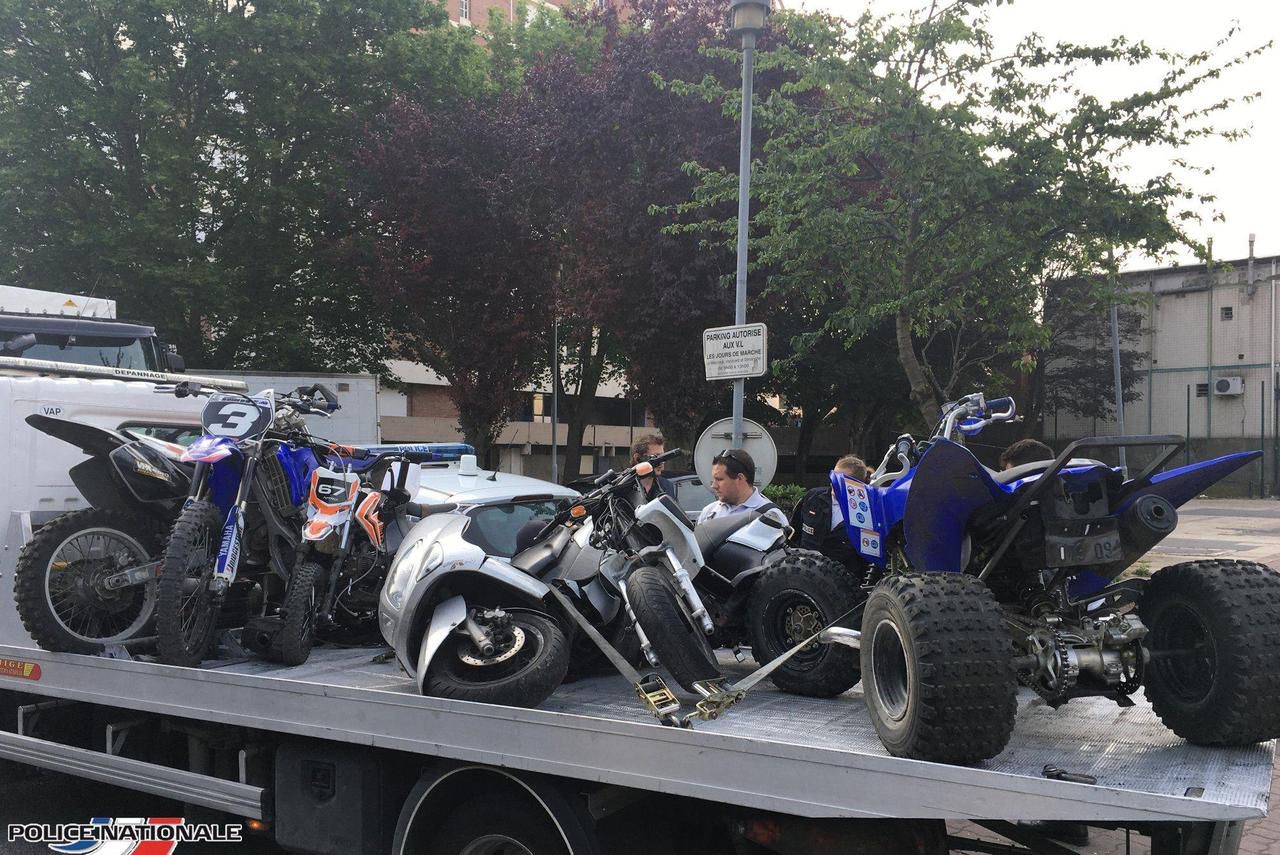<b></b> Importante saisie de motos à Draveil, en vue de lutter contre les rodéos urbains.