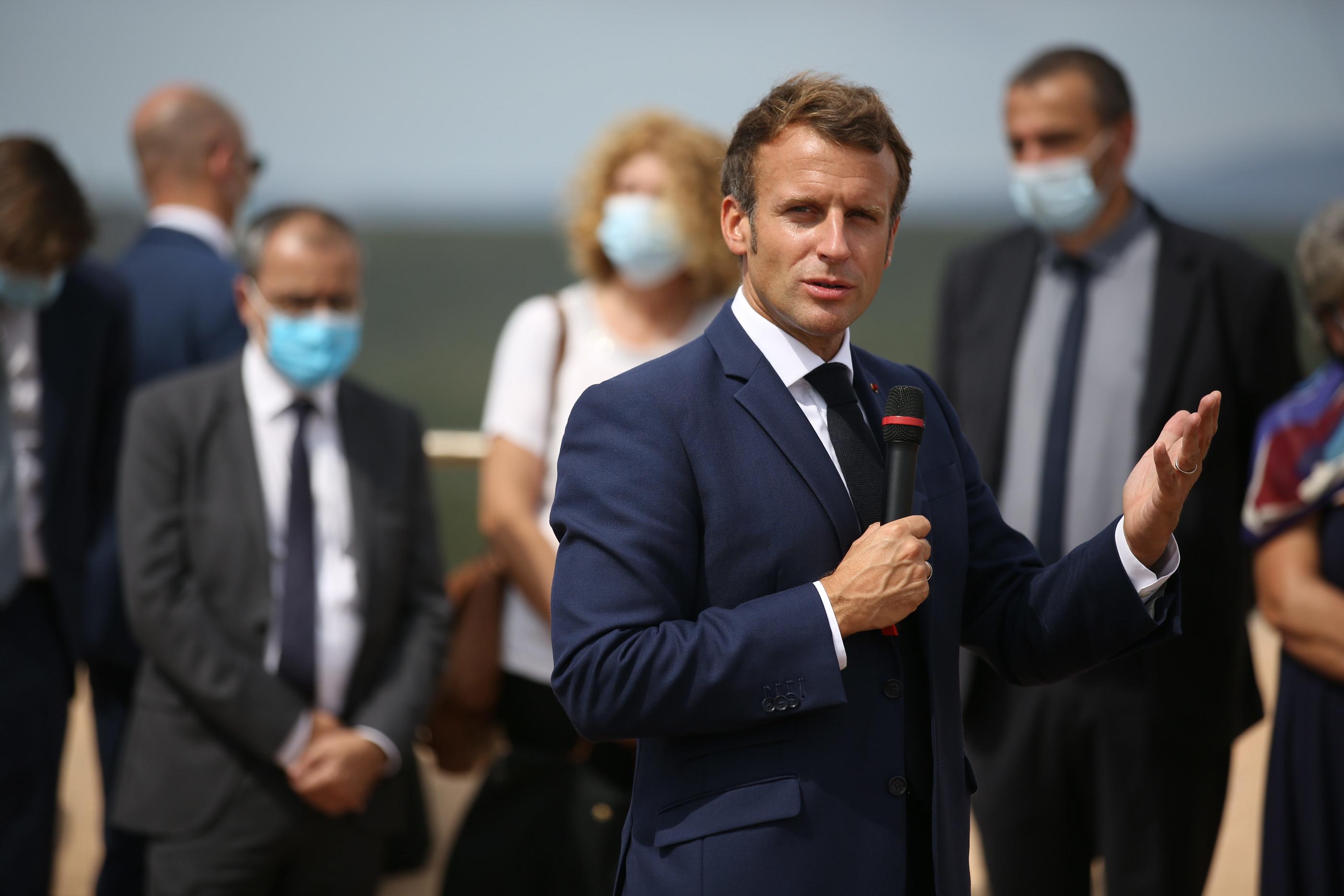 Emmanuel Macron (ici à Bonifacio en 2020) prononcera un discours très attendu jeudi matin devant l’Assemblée de Corse. PHOTOPQR/Corse Matin