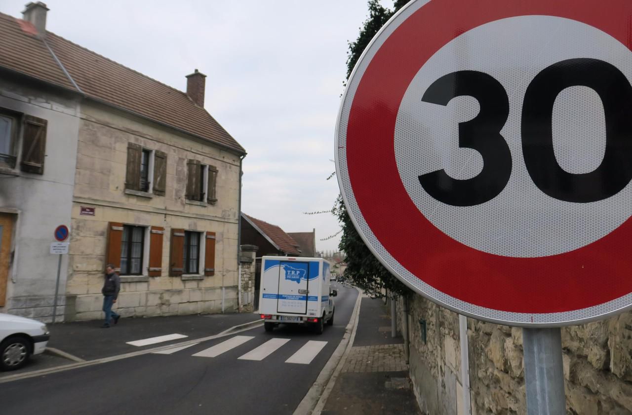 <b></b> Villers-Saint-Paul, vendredi. Une partie des critiques des riverains concerne la rue Jules-Uhry, pourtant récemment refaite. 