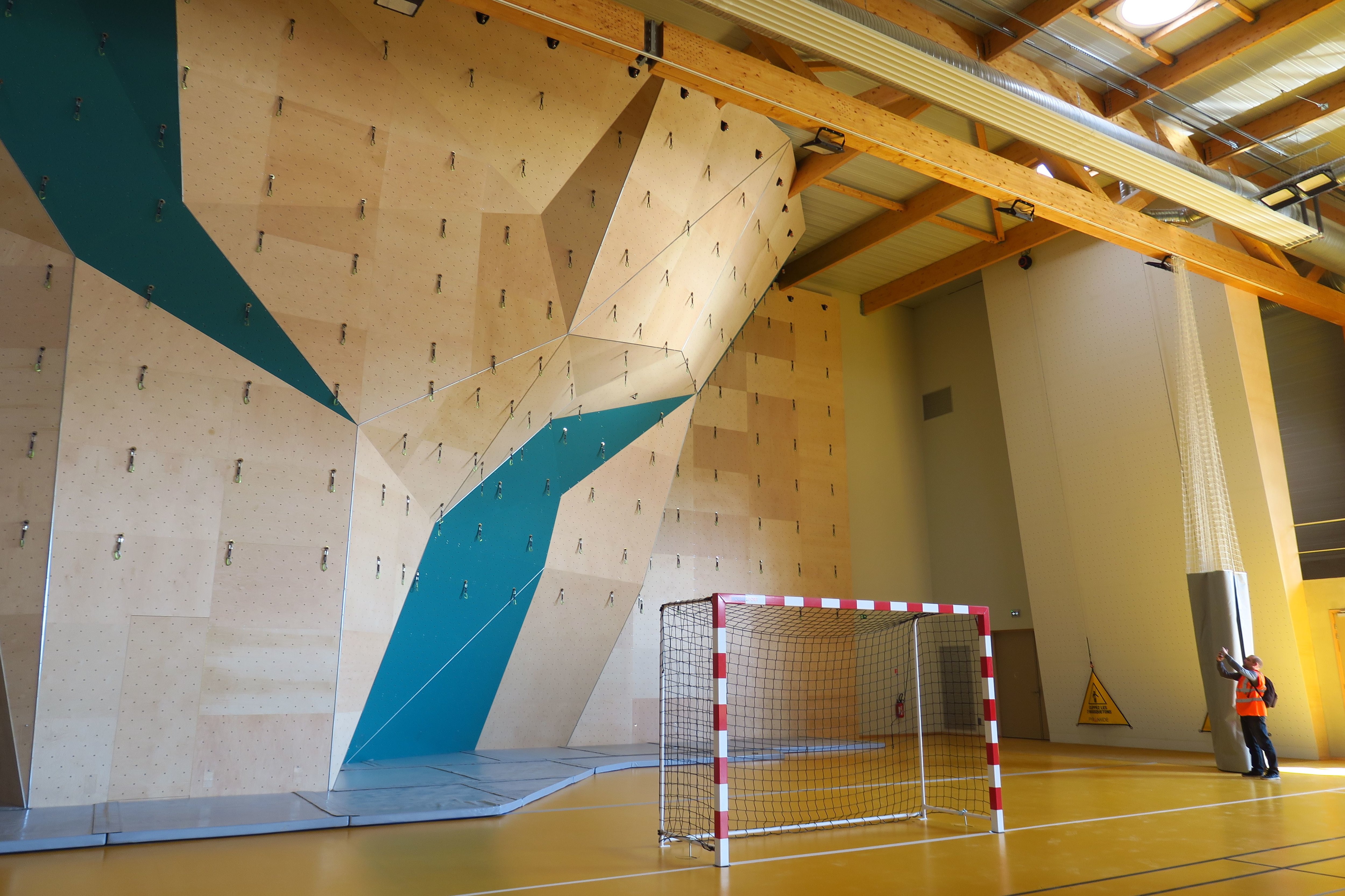 Le Bourget (Seine-Saint-Denis), mars 2024. C'est au gymnase Marie-Paradis que le Bose, un club d'escalade créé de zéro, s'installera après les Jeux. LP/C.G.