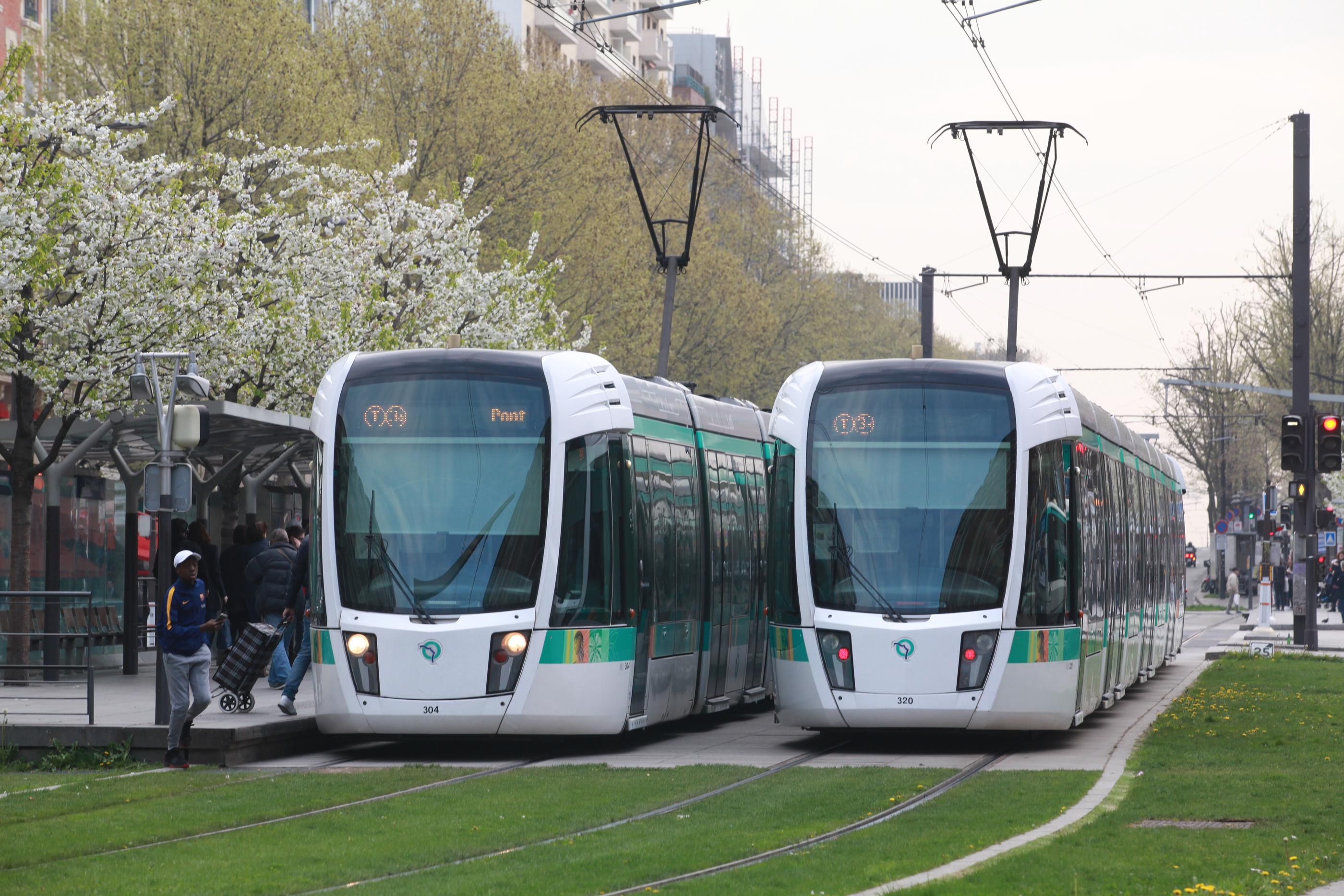 Le voyeur présumé faisait mine d'attendre son tramway T3A à une station de la porte d'Orléans (Paris XIVe). Il a été surpris par la police (Illustration). LP/Olivier Boitet