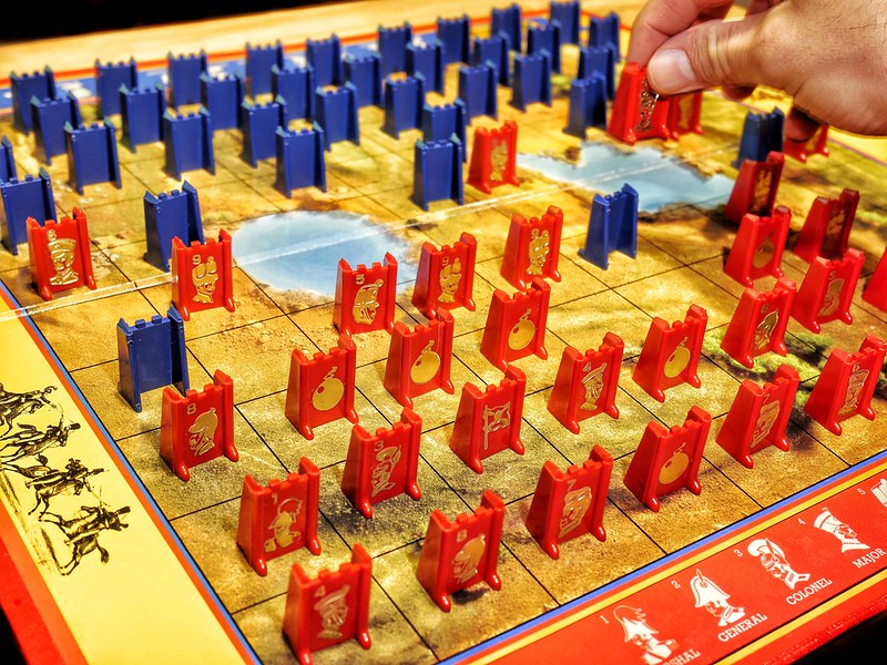 Le jeu Stratego, où DeepNash s'est illustré, mais dans une version online. Flickr / CC BY-ND @ Day 241 Games