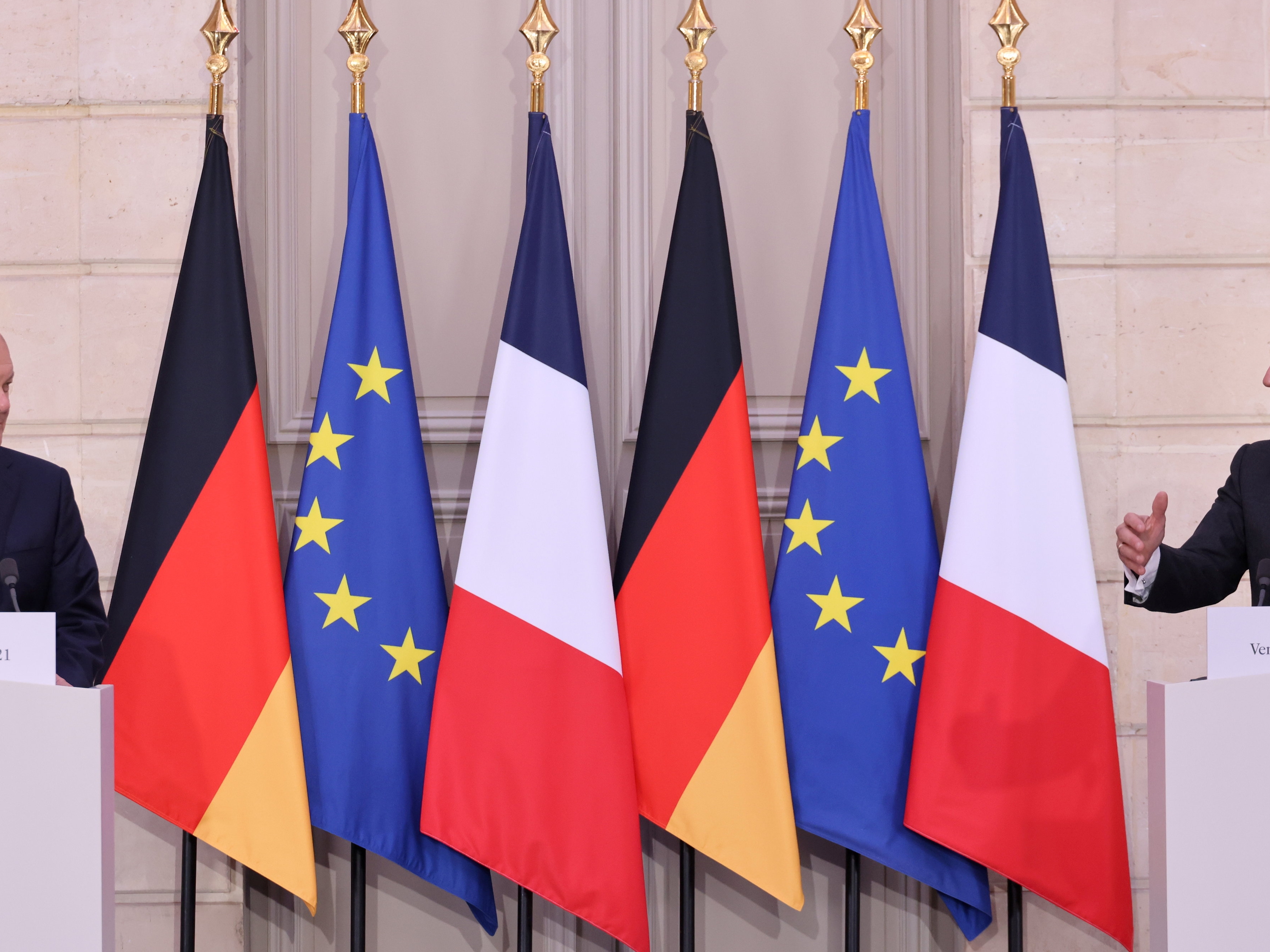 Drapeaux allemand, français, européen