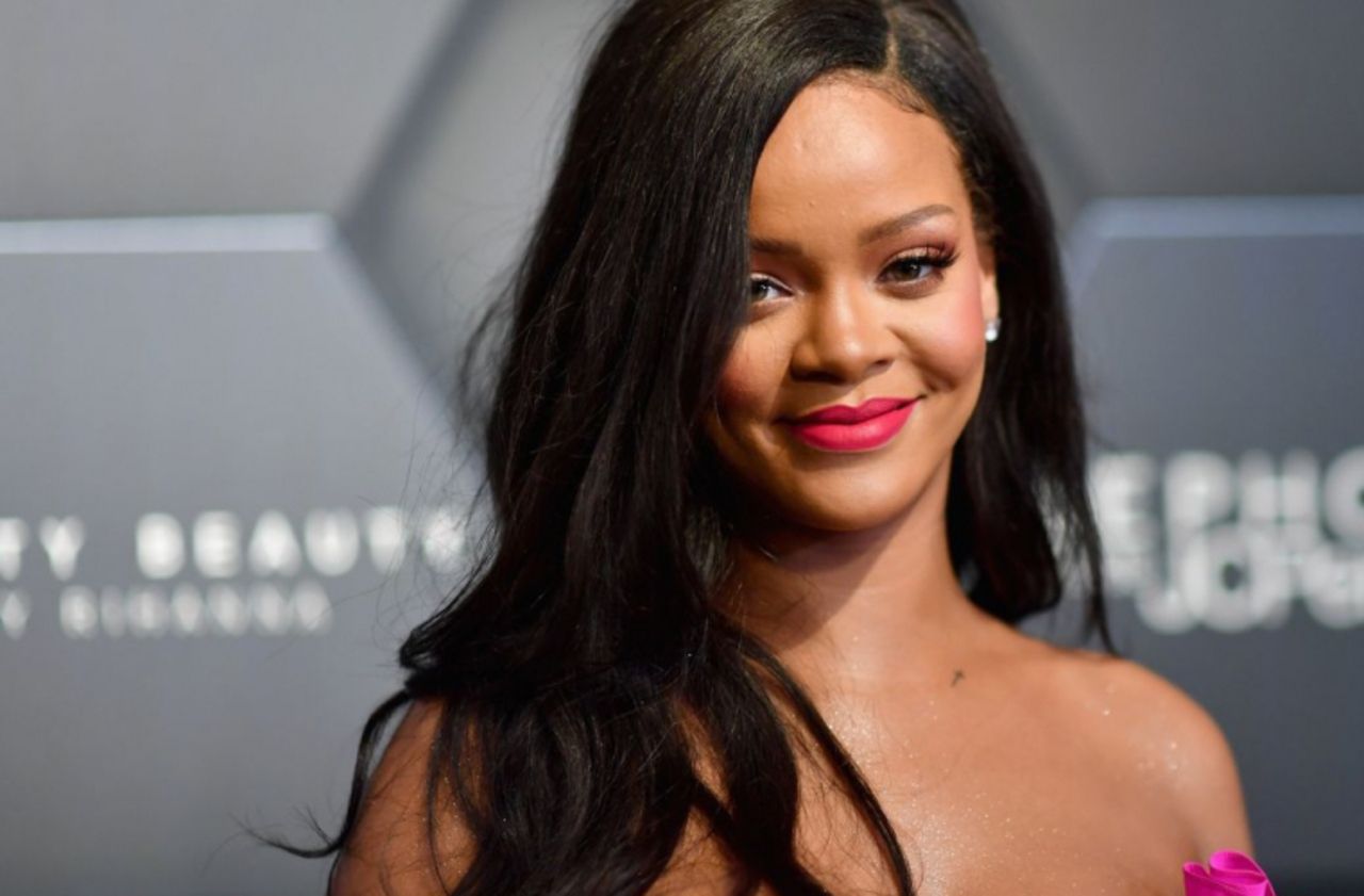 <b></b> Délaissant sa carrière de chanteuse, Rihanna ancre encore un peu plus fort son virage d’entrepreneuse.