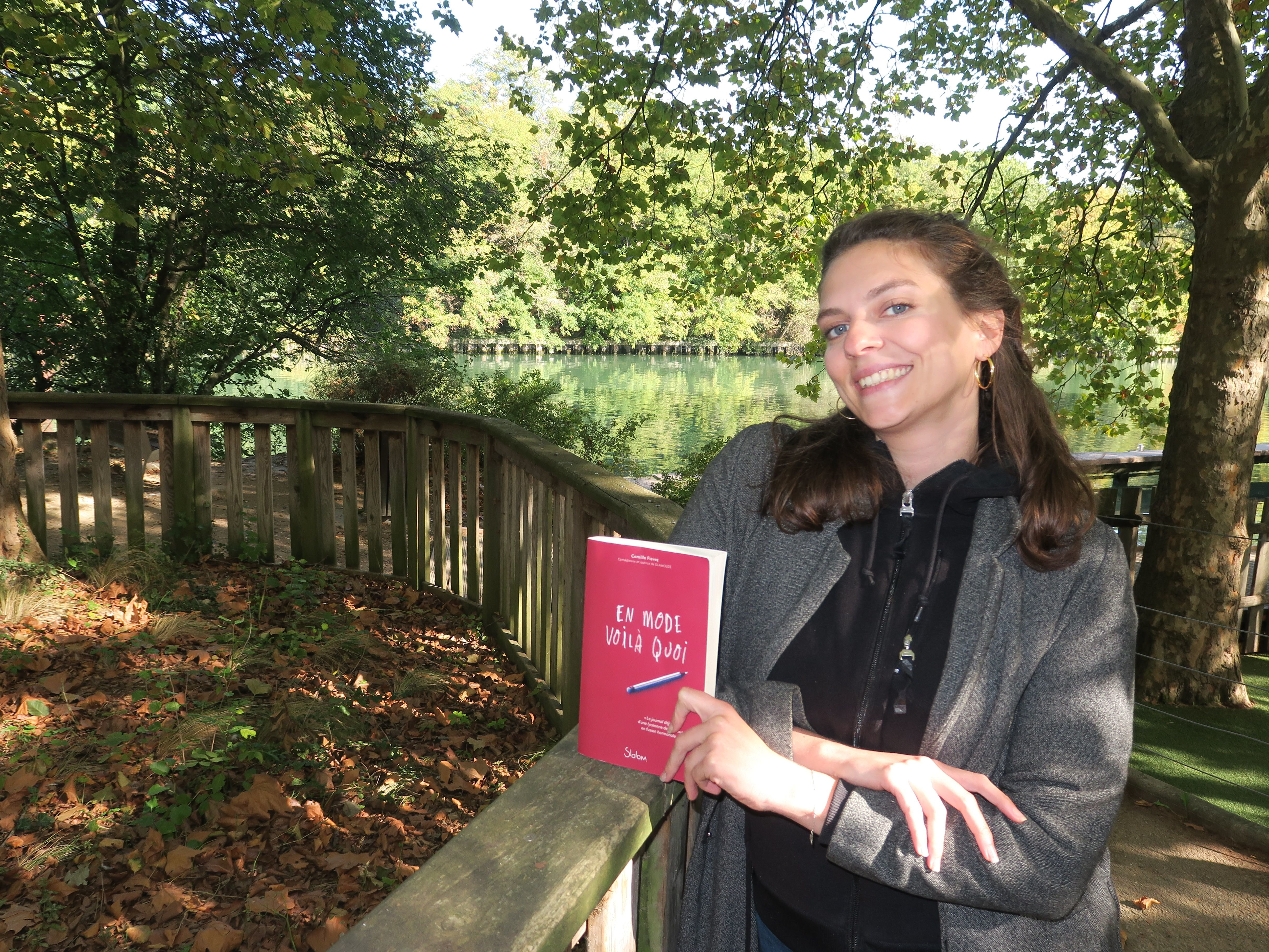 Maisons-Alfort (Val-de-Marne), le 7 octobre 2022. Camille Fievez a situé tout son premier roman dans la ville où elle a grandi. LP/Laure Parny