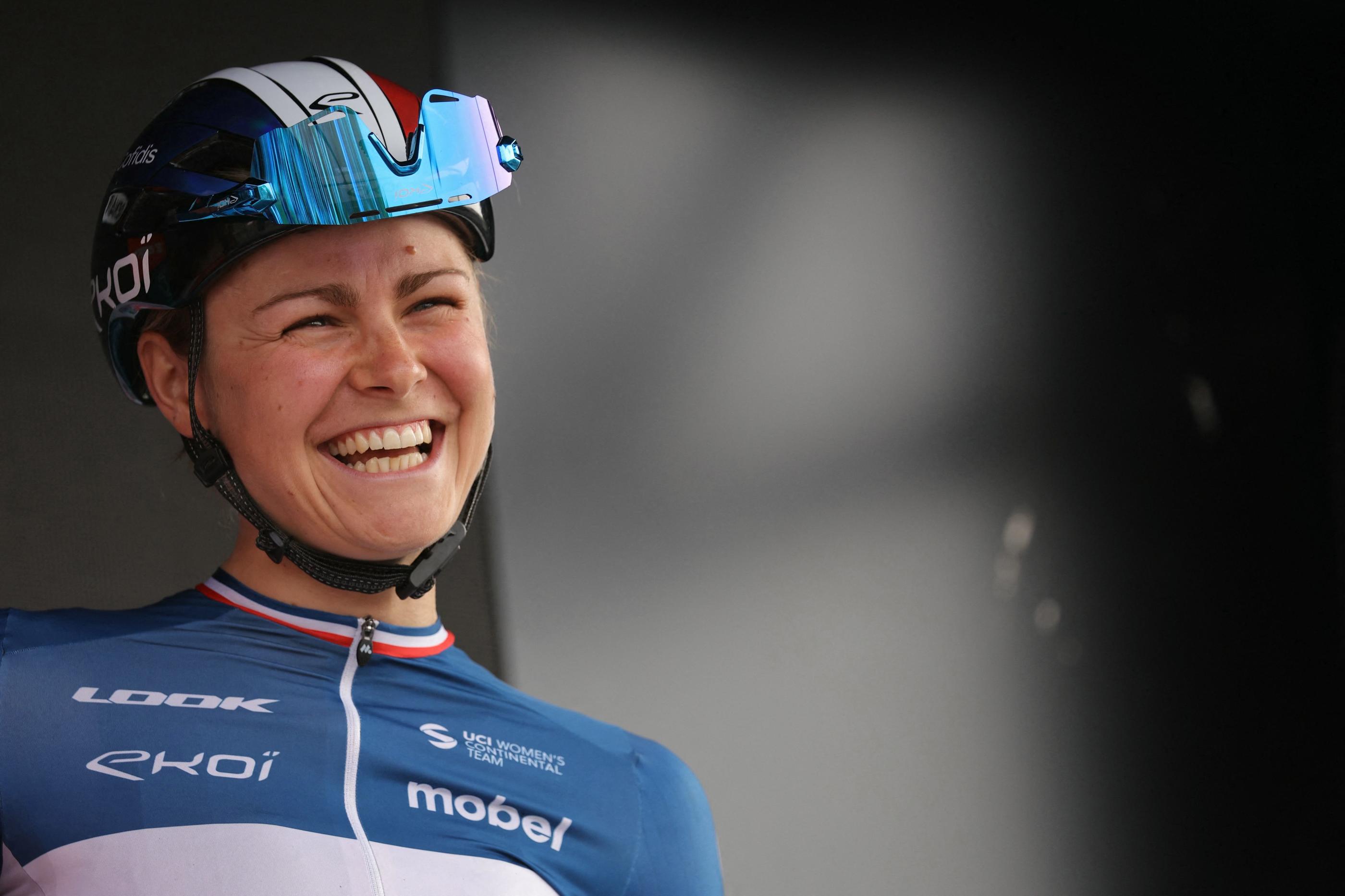Victoire Berteau peut sourire. Avec une huitième place, son Paris-Roubaix est une réussite. AFP/Thomas SAMSON