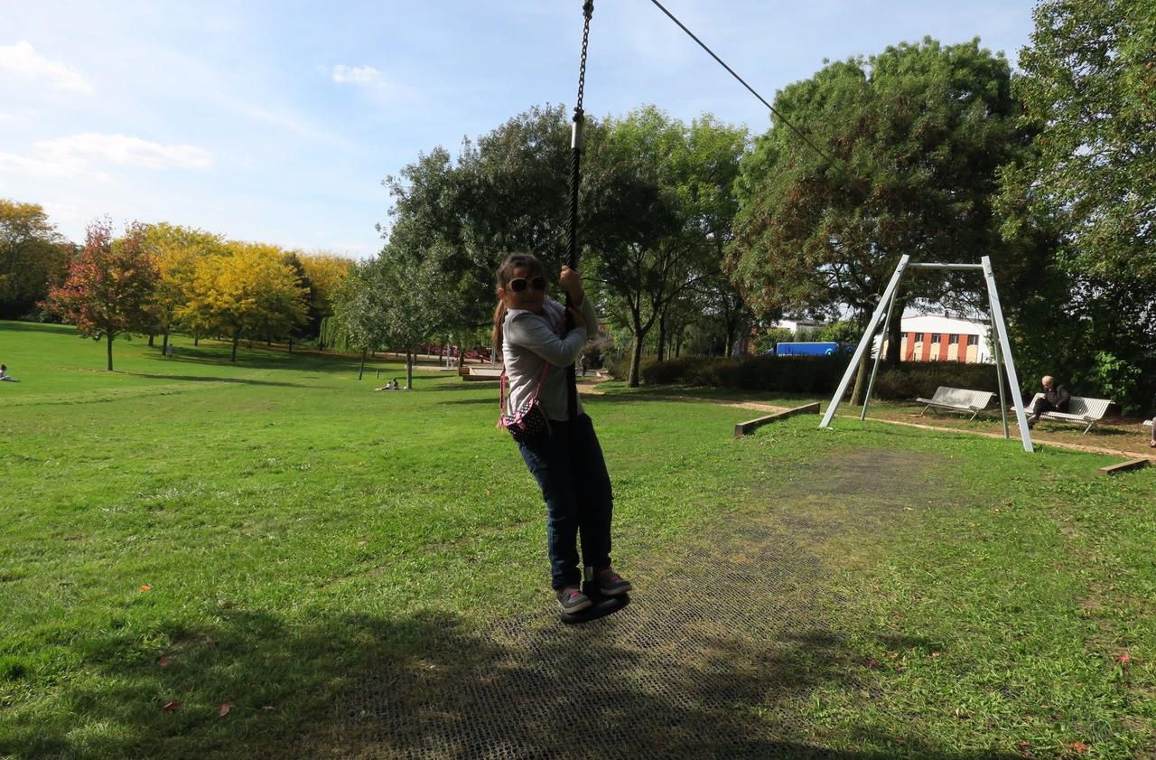 Balançoire en bois Kadi de luxe avec siège bébé de Masgames - Bricowork