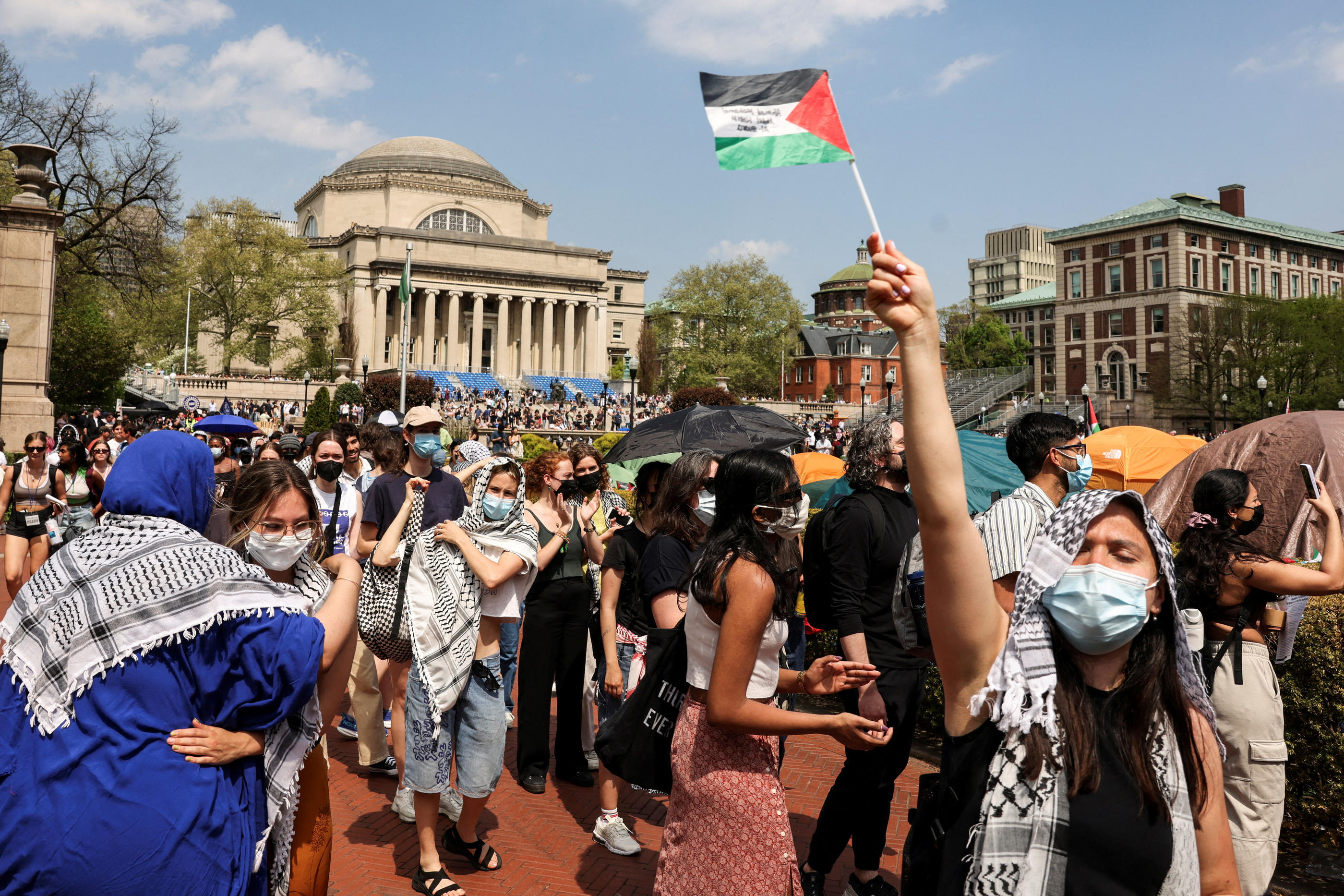 (illustration) Marche des étudiants de l'université de Columbia pour dénoncer la situation à Gaza, 29 avril 2024. REUTERS/Caitlin Ochs