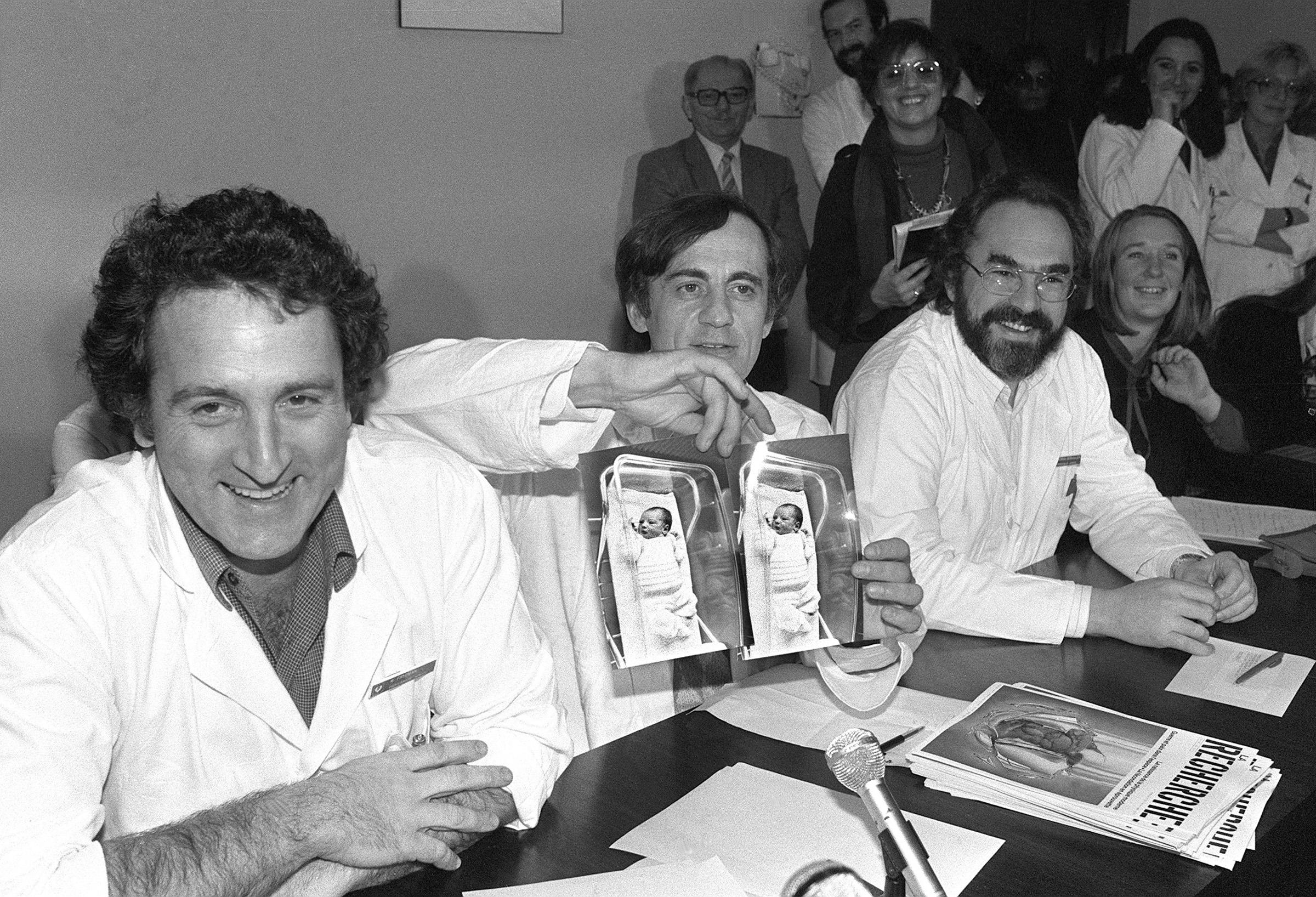Il y a 40 ans, le professeur Frydman mettait au monde le premier bébé-éprouvette : «Un moment de grâce» - Le Parisien