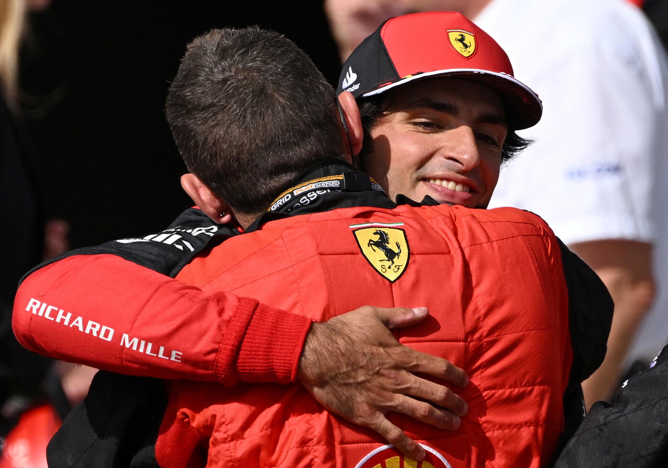 Carlos Sainz (Ferrari) remporte le premier succès de sa carrière ce dimanche à Silverstone. (Photo by JUSTIN TALLIS / AFP)