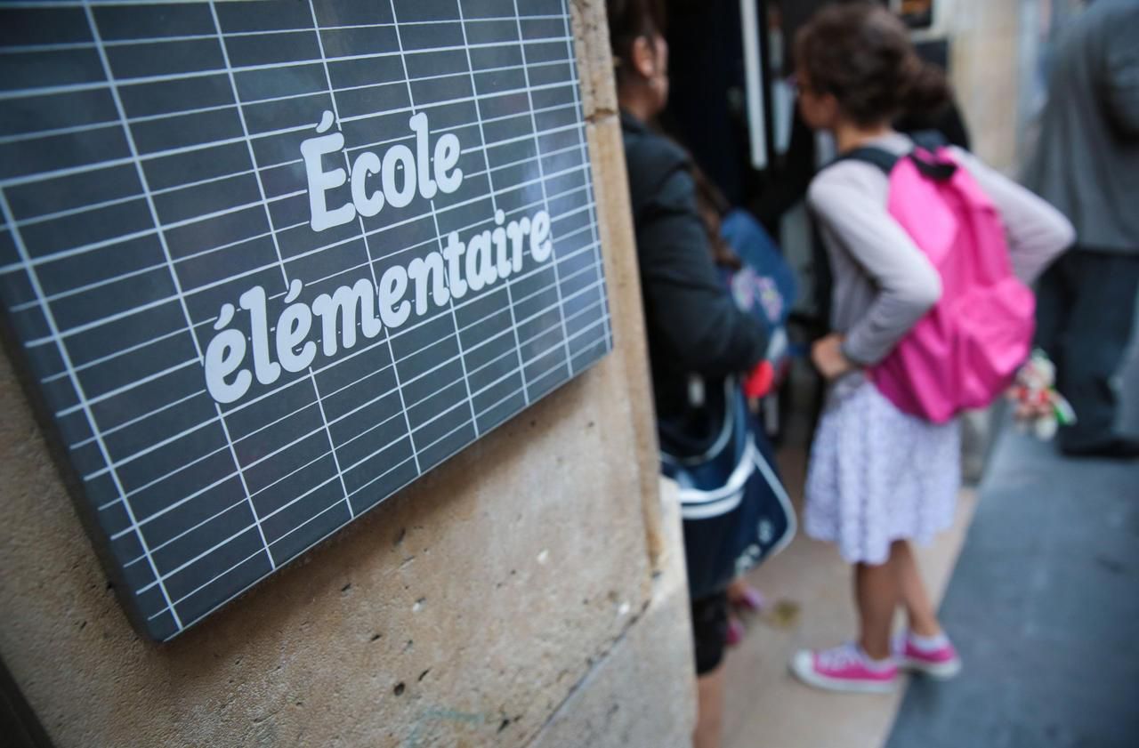 Allocation de rentrée scolaire : elle sera versée le 18 août, avec 100 euros de plus