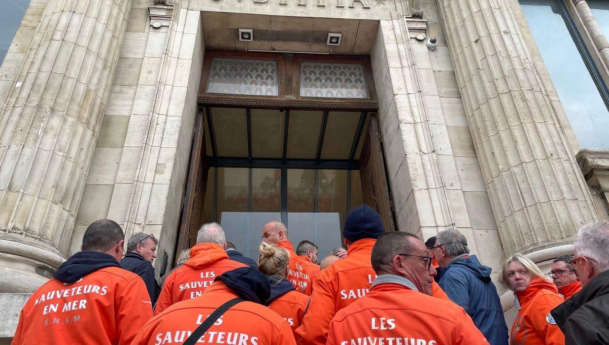 Au procès du naufrage du chalutier «Breiz» au Havre (Seine-Maritime), les avocats des familles ont refusé de charger la SSNM mais ont demandé que les responsabilités soient établies. MaxPPP/Radio France/Nolwenn Le Jeune
