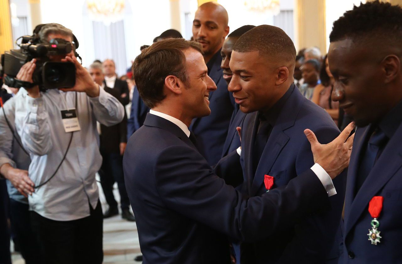 Emmanuel Macron et Kylian Mbappé en 2019
