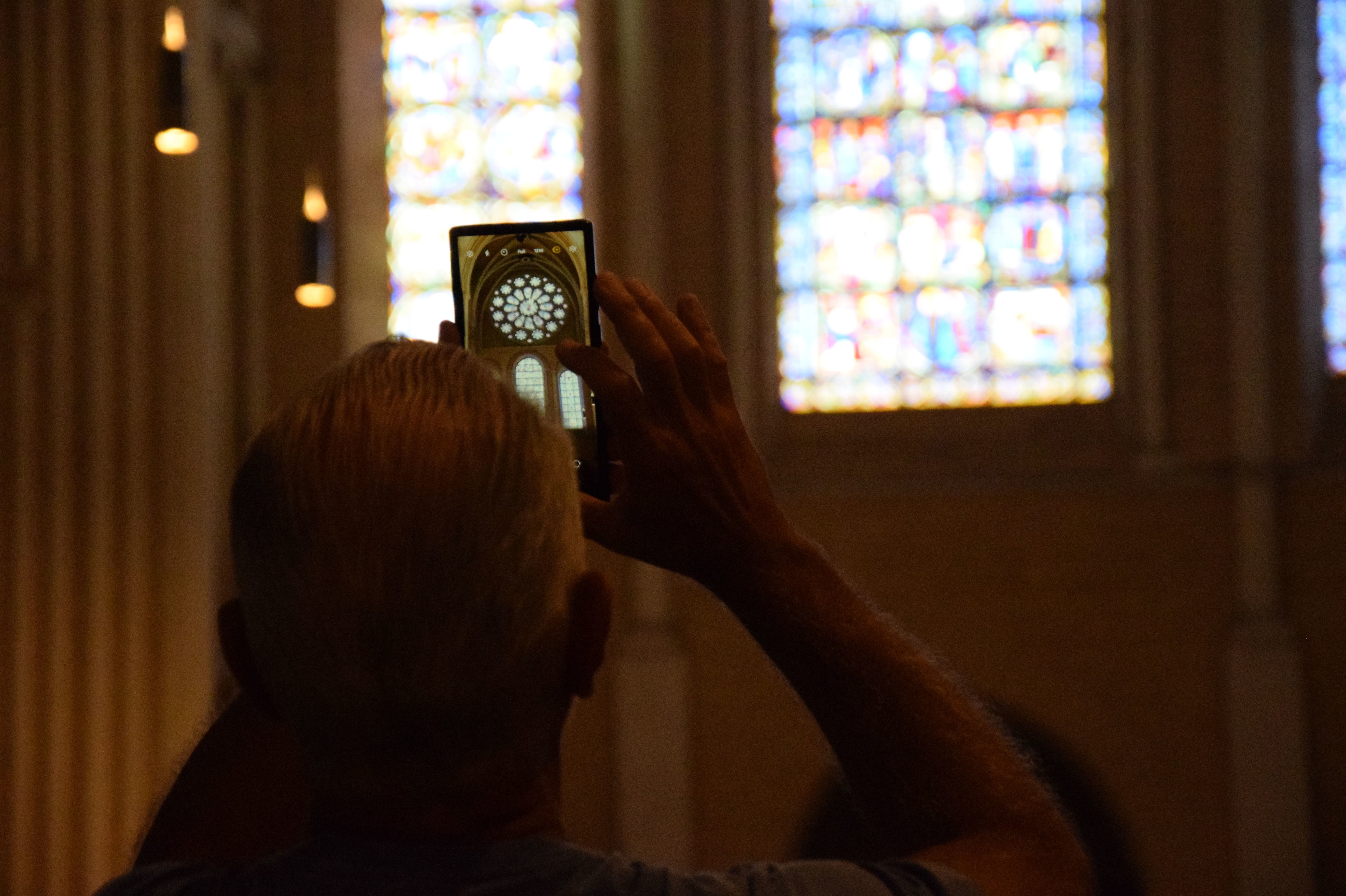 Une application mobile faisant appel à l'intelligence artificielle et la reconnaissance d'images permettra de lire la vitraux de la cathédrale de Chartres (Eure-et-Loir) en 2025. LP/Christophe Blondel