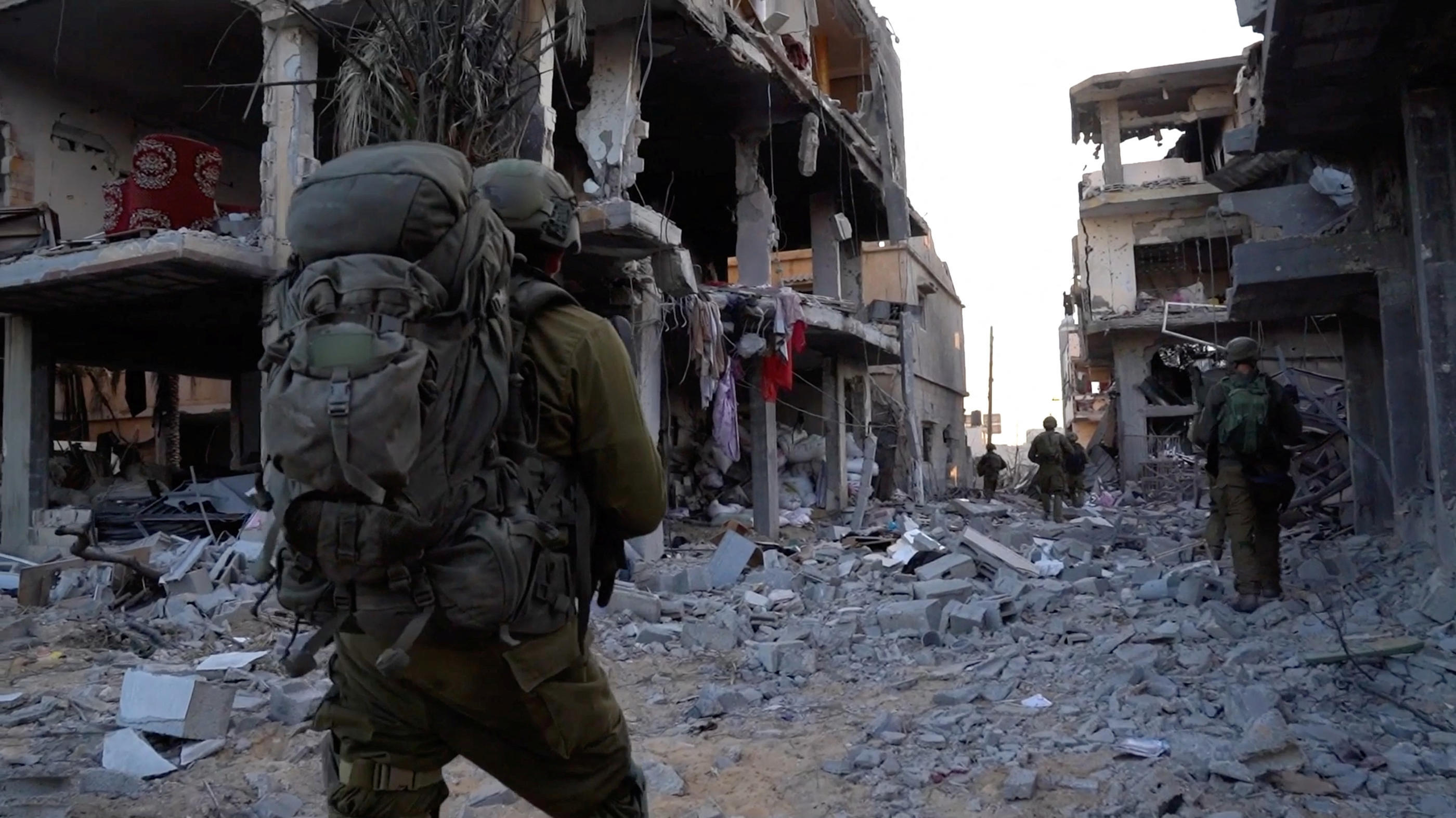 Le gouvernement israélien a annoncé que ses troupes se trouvaient « au cœur de Gaza-Ville ». Dans le nord de la ville, la plupart des hauts immeubles sont effondrés. Reuters/Israeli Defense Forces