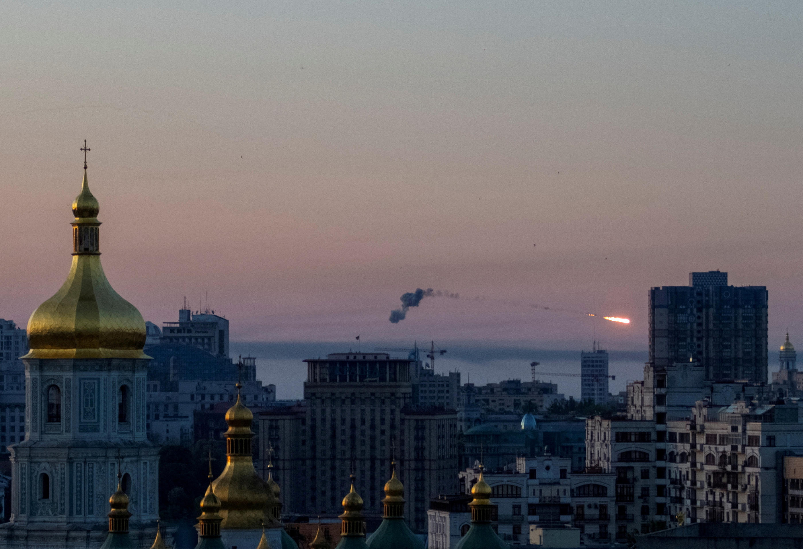 Kiev a été la cible d'une nouvelle attaque aérienne nocturne, comme la veille. REUTERS/Stringer