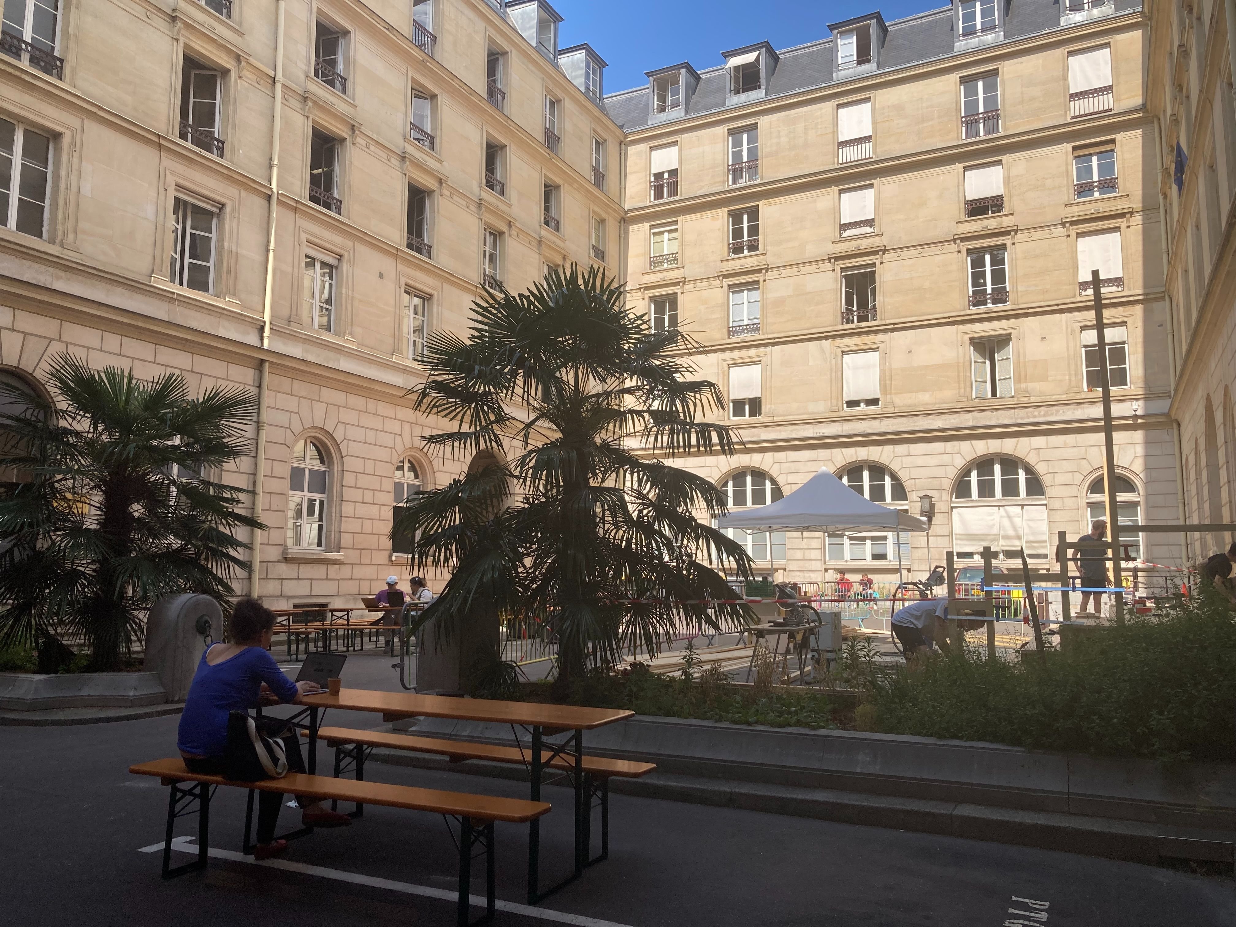 En face de l'Hôtel de Ville à Paris (IVe), l'ancien siège de l'AP-HP va ouvrir au public en juillet. Au programme, café et activités pour tous. LP/Estelle Dautry