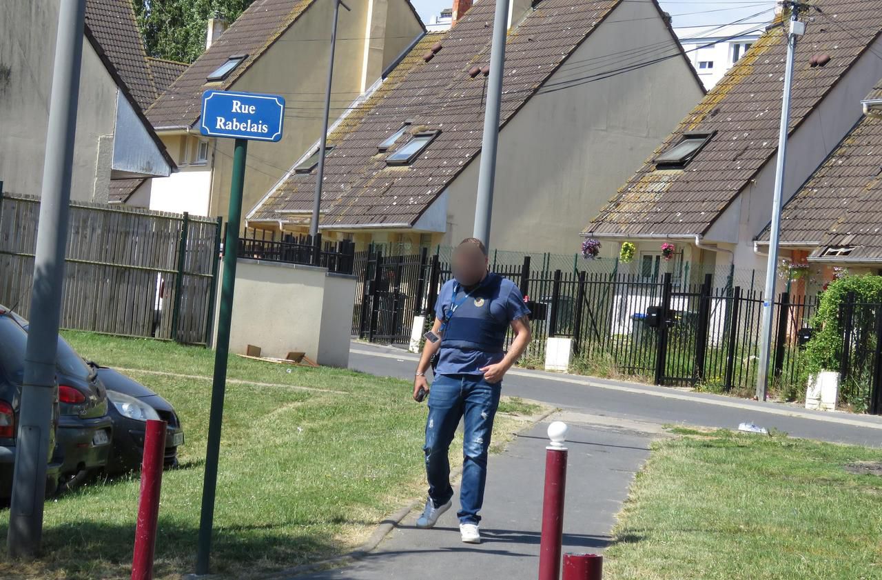 <b></b> Beauvais. Un jeune homme de 31 ans est décédé dans la nuit de dimanche à lundi après avoir reçu plusieurs coups de couteau entre les rues Verlaine et Rabelais