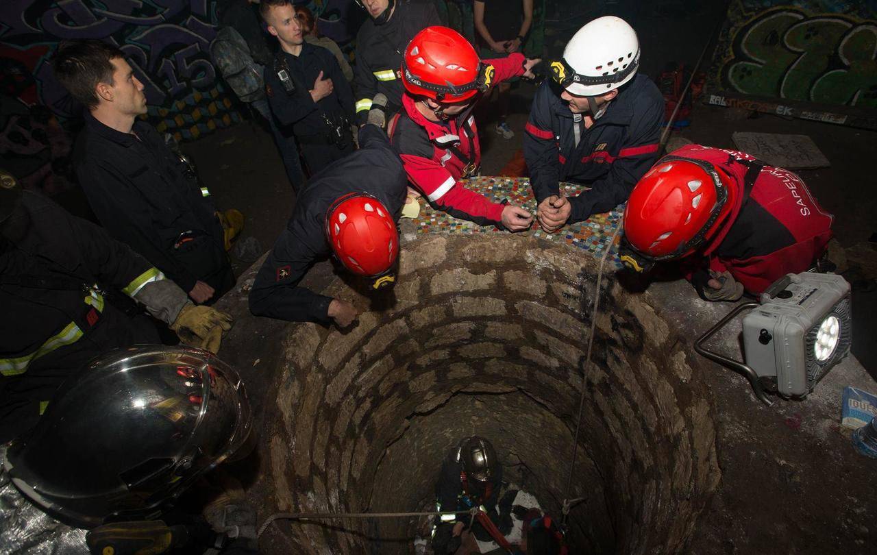 Un jeune homme de 19 ans a été gravement blessé après avoir chuté dans un puits d'accès aux catacombes (illustration). BSPP