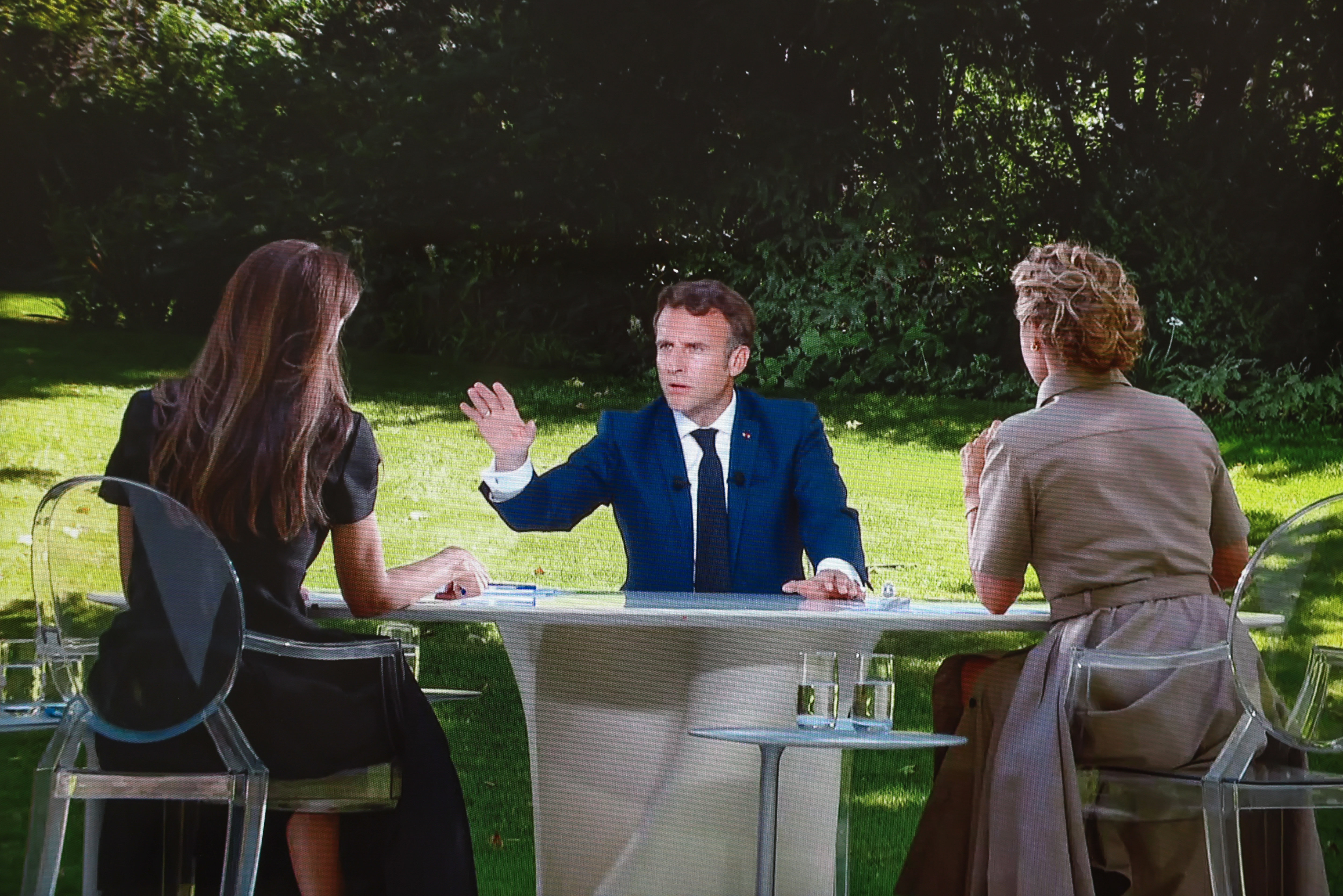 Emmanuel Macron (ici le 14 juillet 2022) sera interviewé ce mercredi par Marie-Sophie Lacarrau et Julian Bugier dans le jardin d’hiver de l’Élysée. LP/Fred Dugit