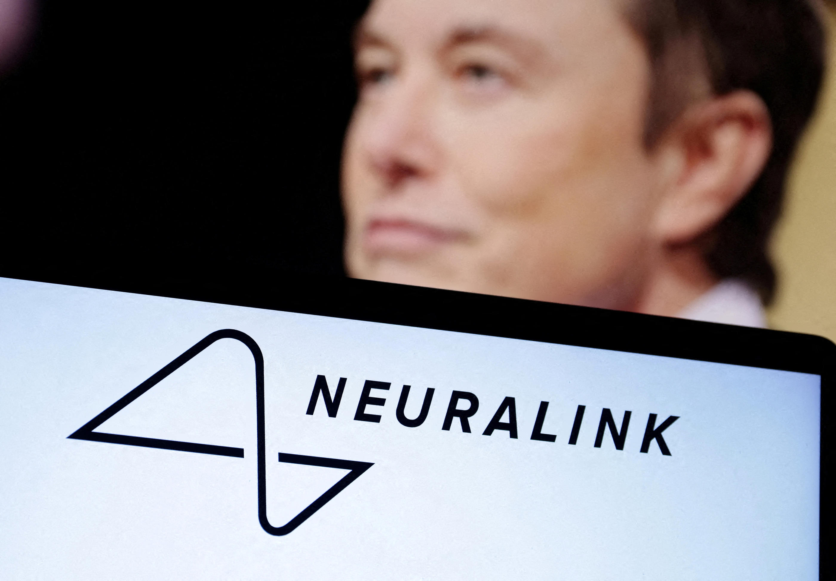 Ce lundi, le milliardaire Elon Musk a annoncé la pose d'un premier implant sur le cerveau d'un patient, par son entreprise Neuralink. Reuters/DADO RUVIC