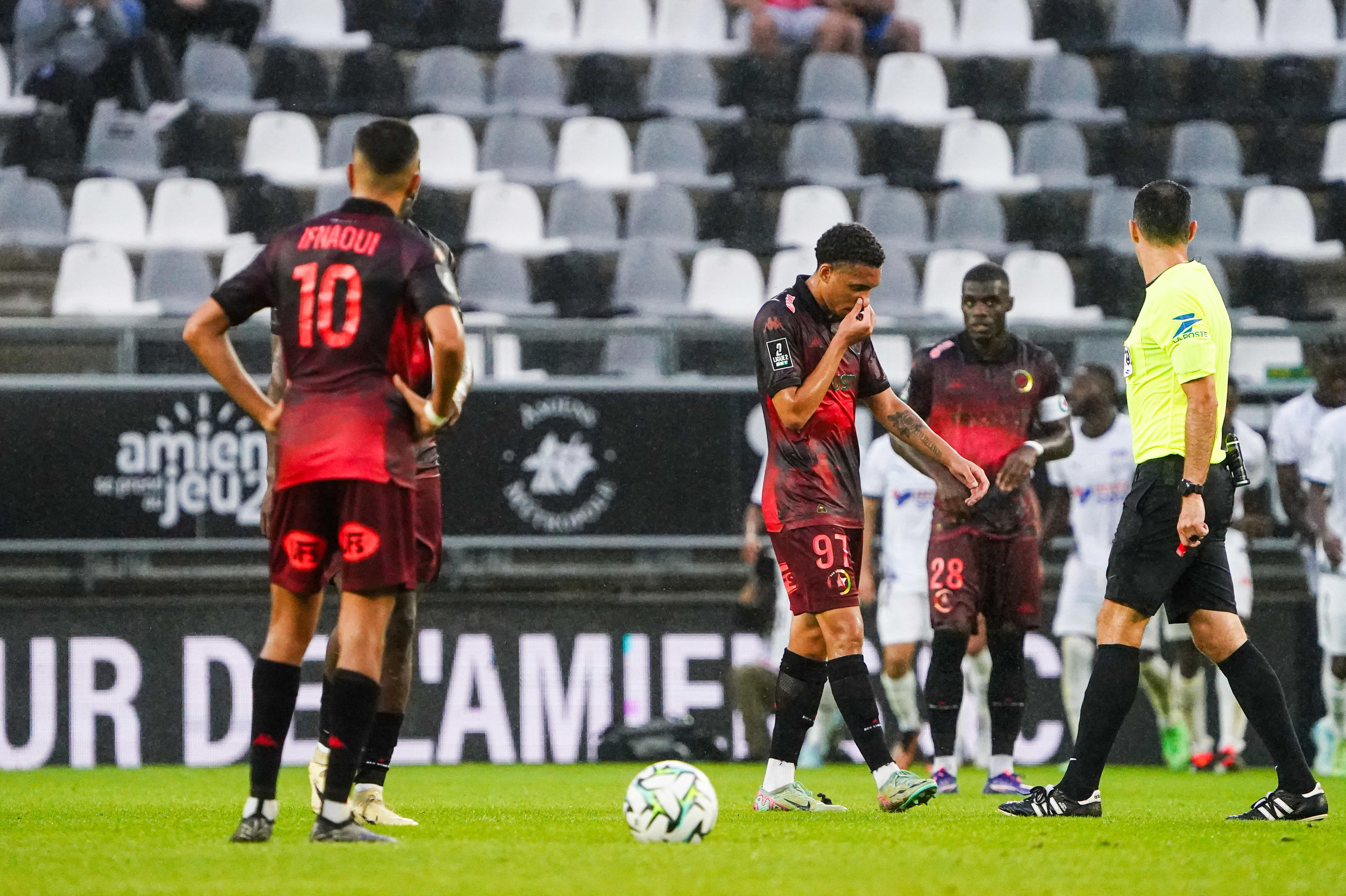 Samuel Renel et le Red Star se sont lourdement inclinés à Amiens. Icon Sport